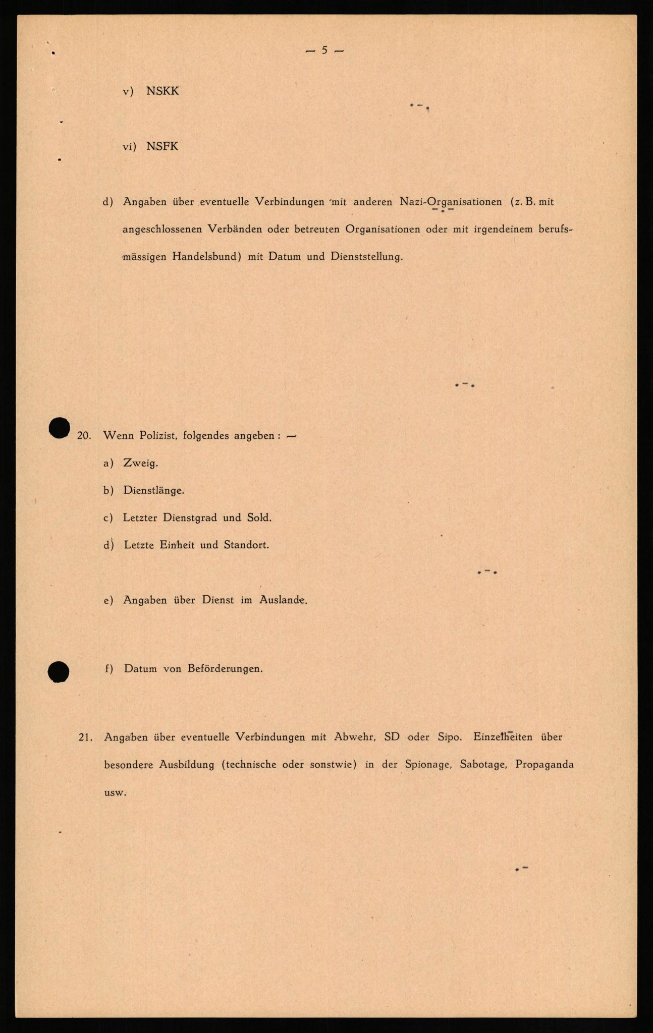 Forsvaret, Forsvarets overkommando II, RA/RAFA-3915/D/Db/L0019: CI Questionaires. Tyske okkupasjonsstyrker i Norge. Tyskere., 1945-1946, s. 374