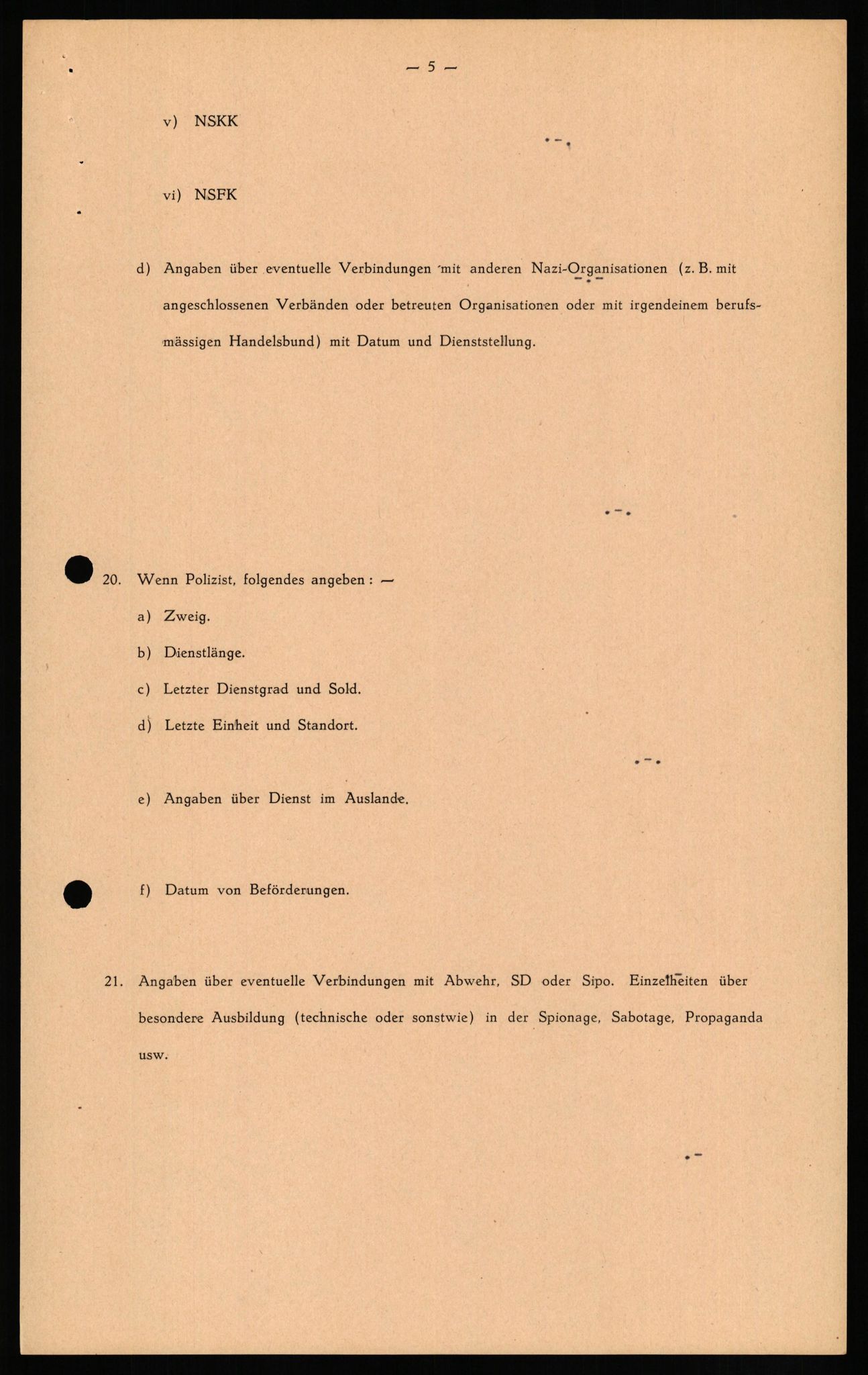 Forsvaret, Forsvarets overkommando II, AV/RA-RAFA-3915/D/Db/L0019: CI Questionaires. Tyske okkupasjonsstyrker i Norge. Tyskere., 1945-1946, s. 374