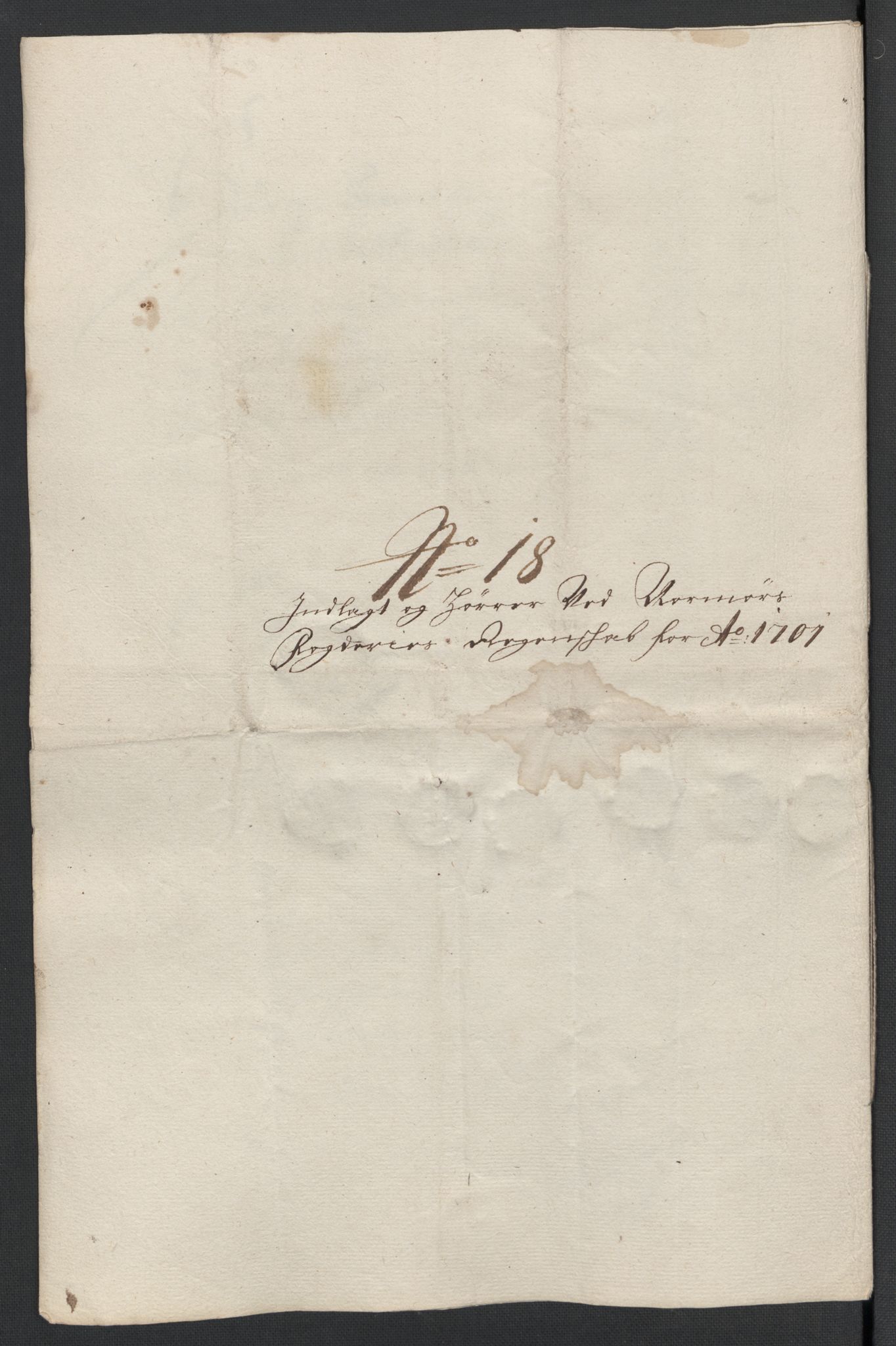 Rentekammeret inntil 1814, Reviderte regnskaper, Fogderegnskap, RA/EA-4092/R56/L3739: Fogderegnskap Nordmøre, 1700-1702, s. 285