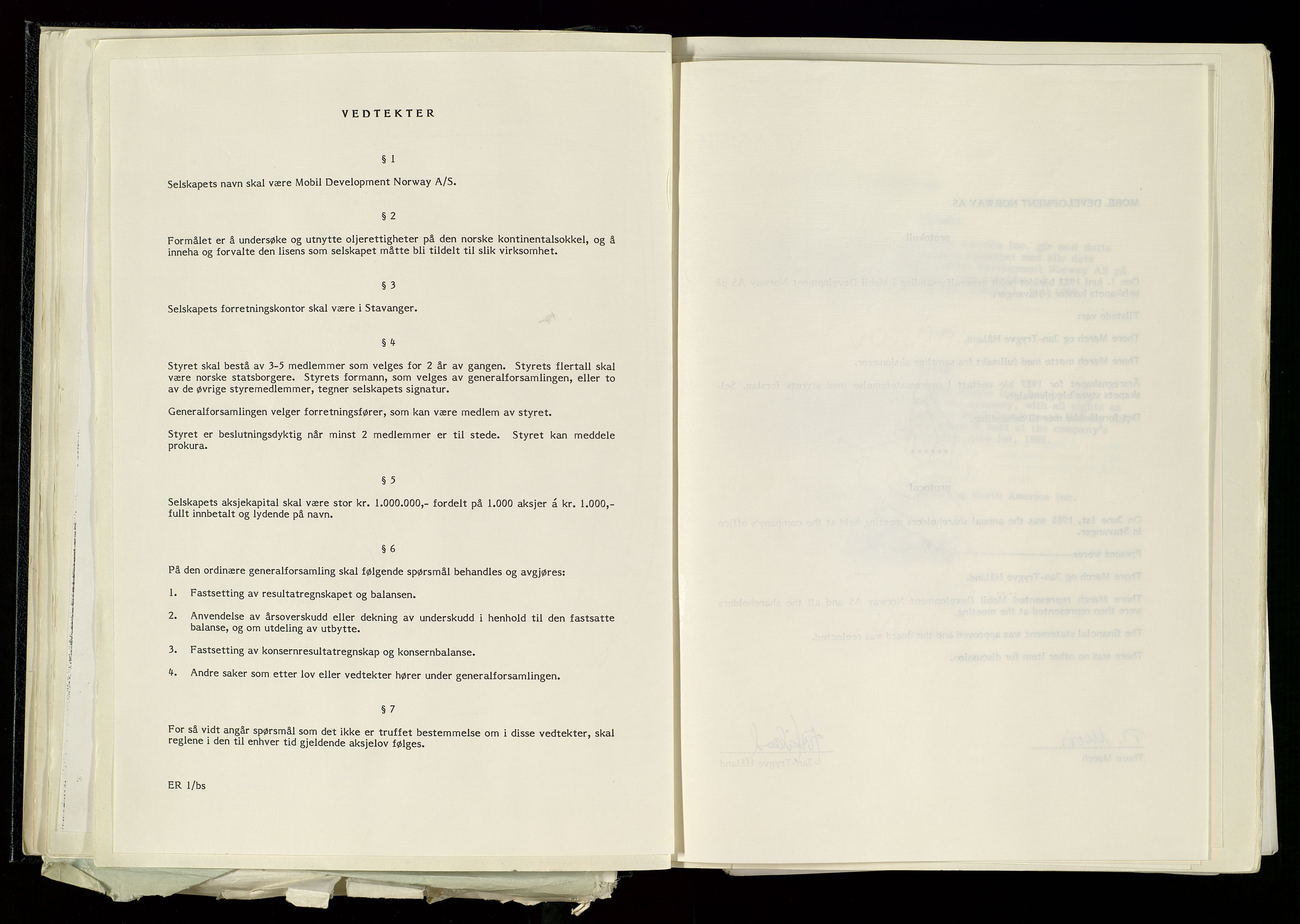 Pa 1744 - Mobil Development Norway A/S, AV/SAST-A-102411/A/Aa/L0001: Styreprotokoll og korrespondanse med styre, 1973-1999