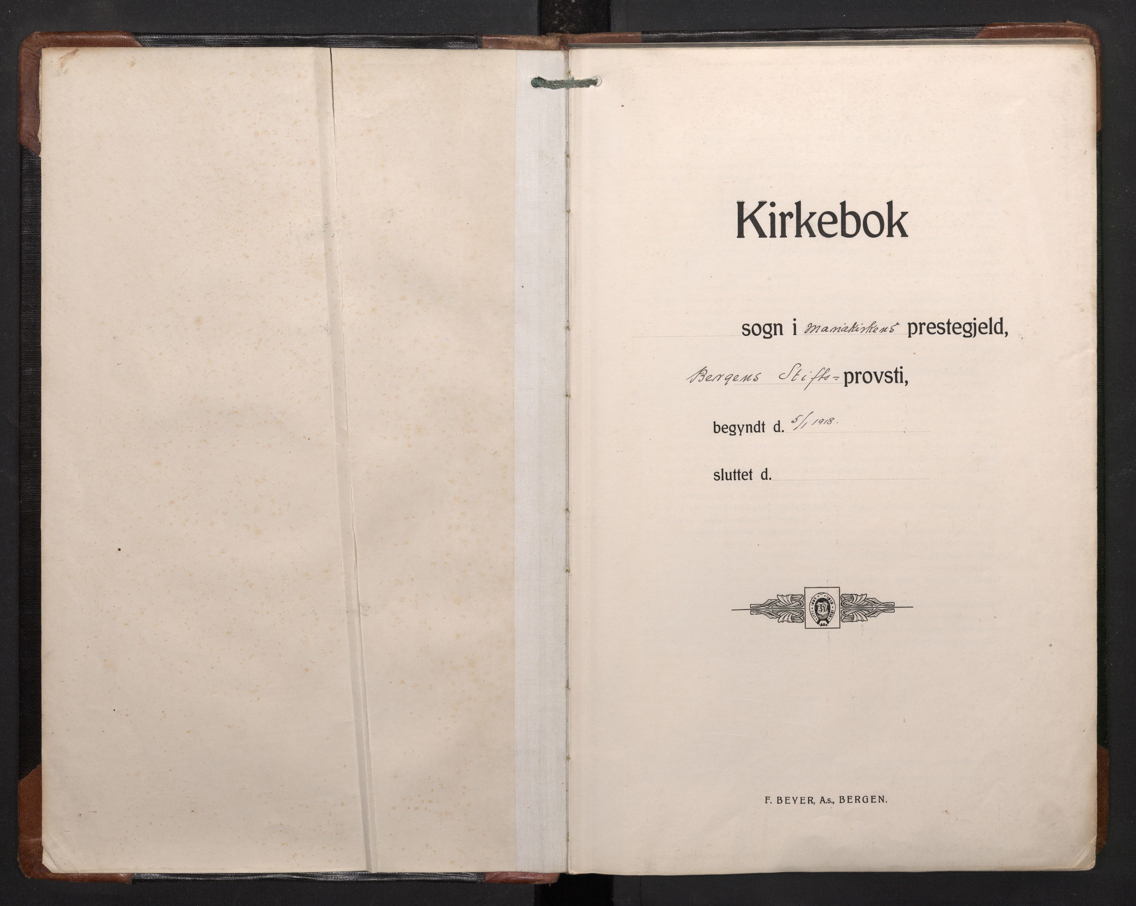 Mariakirken Sokneprestembete, AV/SAB-A-76901/H/Haa/L0020: Ministerialbok nr. E 1, 1918-1956