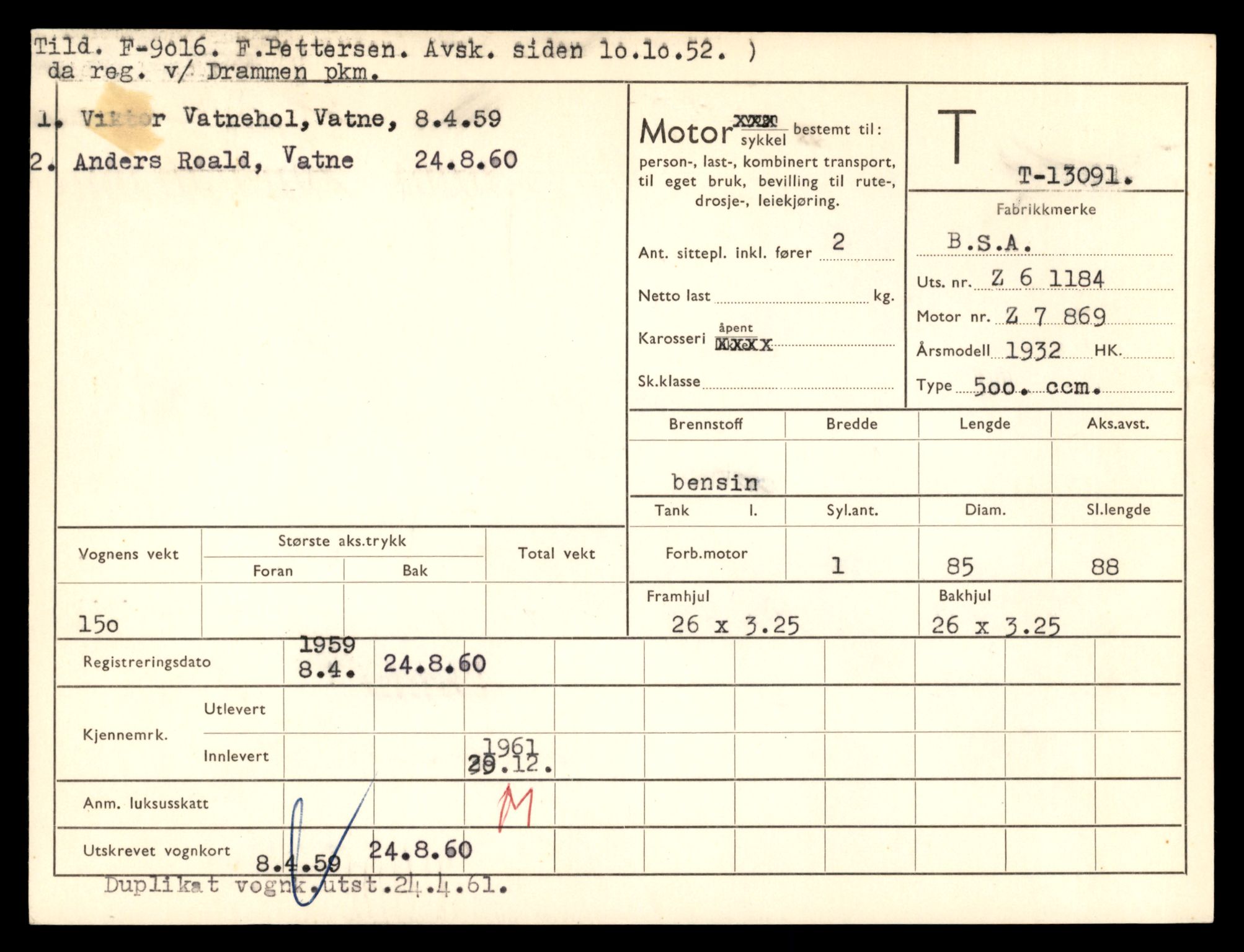 Møre og Romsdal vegkontor - Ålesund trafikkstasjon, AV/SAT-A-4099/F/Fe/L0037: Registreringskort for kjøretøy T 13031 - T 13179, 1927-1998, s. 1185