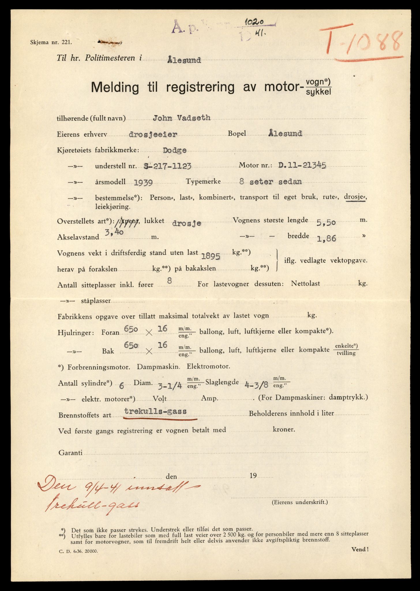 Møre og Romsdal vegkontor - Ålesund trafikkstasjon, AV/SAT-A-4099/F/Fe/L0042: Registreringskort for kjøretøy T 13906 - T 14079, 1927-1998, s. 3153