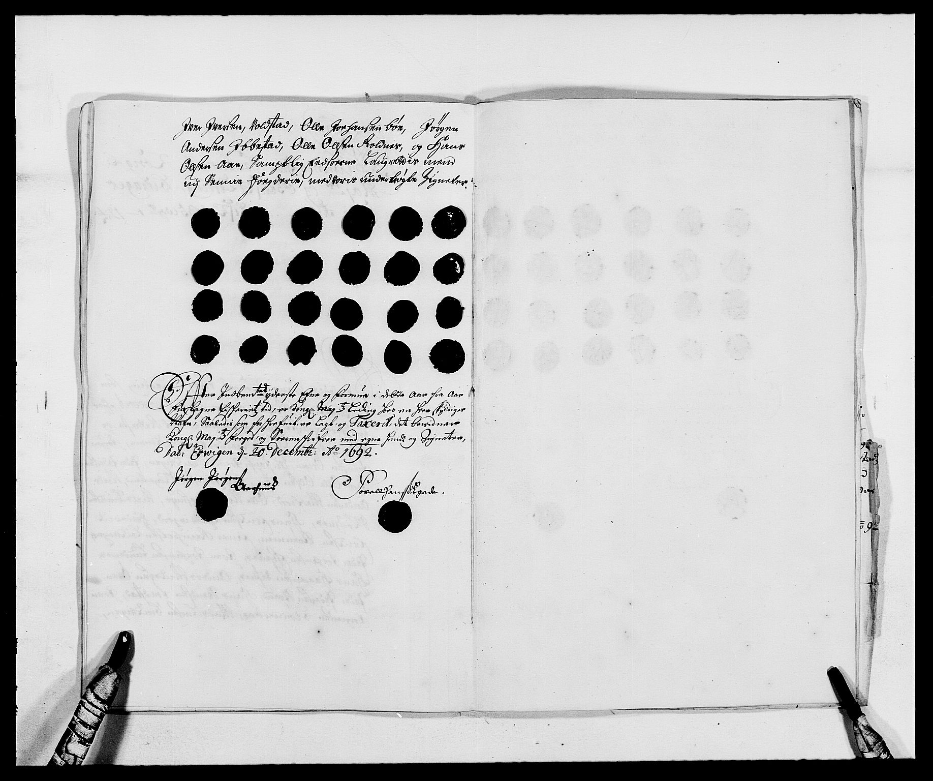 Rentekammeret inntil 1814, Reviderte regnskaper, Fogderegnskap, RA/EA-4092/R68/L4752: Fogderegnskap Senja og Troms, 1691-1693, s. 269