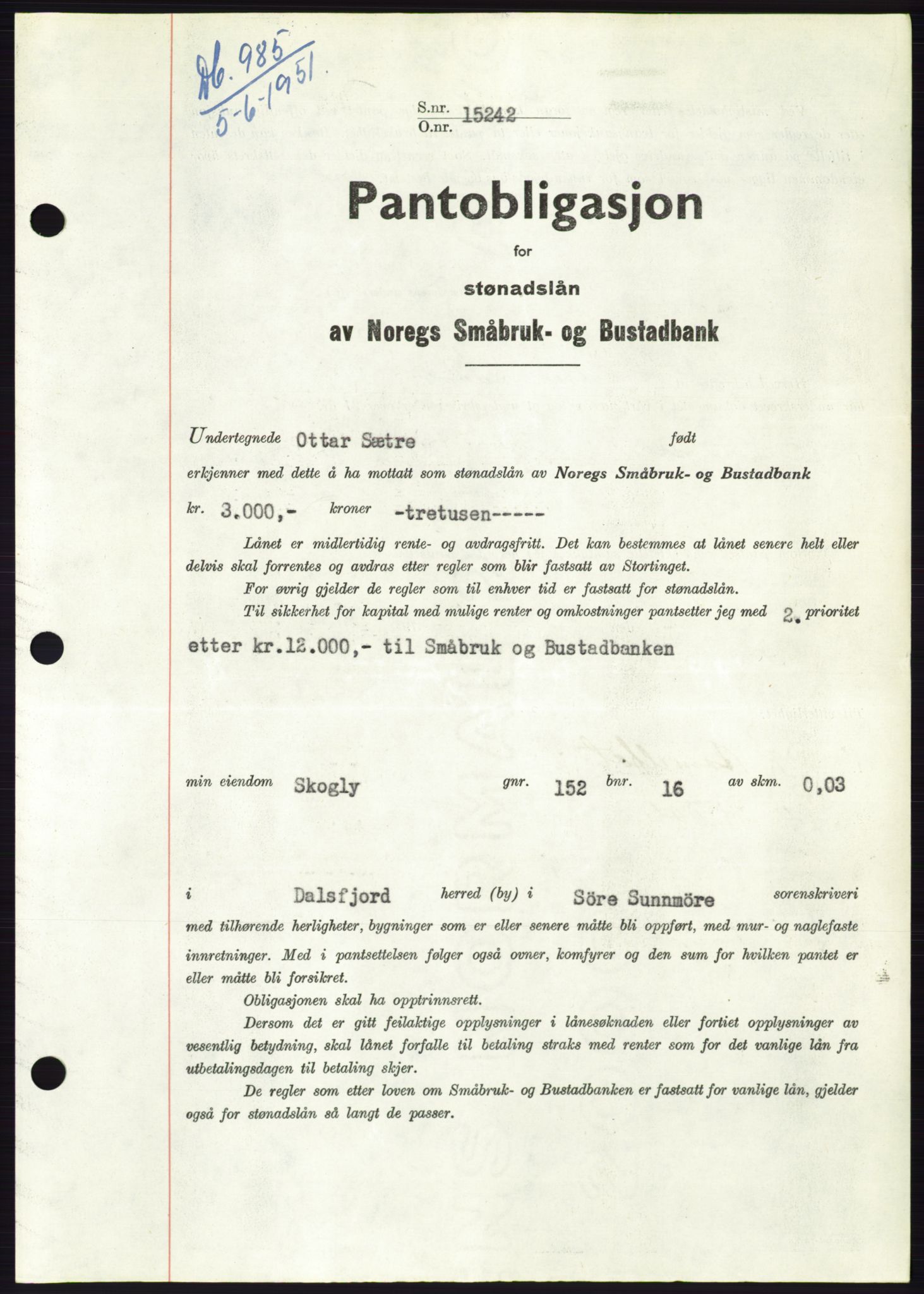 Søre Sunnmøre sorenskriveri, SAT/A-4122/1/2/2C/L0120: Pantebok nr. 8B, 1951-1951, Dagboknr: 985/1951