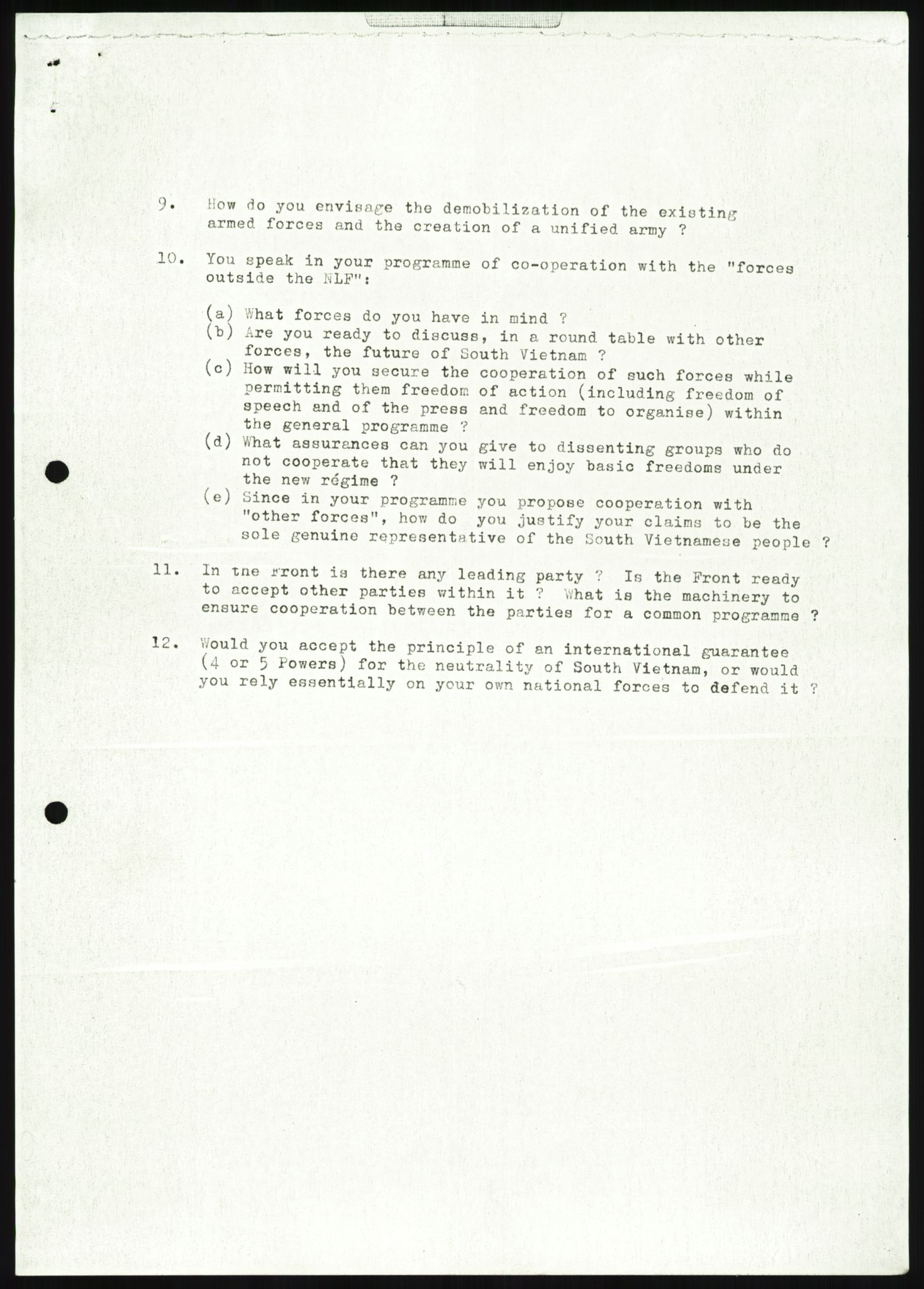 Utenriksdepartementet, hovedarkiv, AV/RA-S-6794/D/Da/Daa/L0969/0001: Verdenspolitikk. Fremmede staters politikk. Generelt / Sør-Vietnam: Nobelpristakeres fredsaksjoner (2 mapper), 1967-1969, s. 72