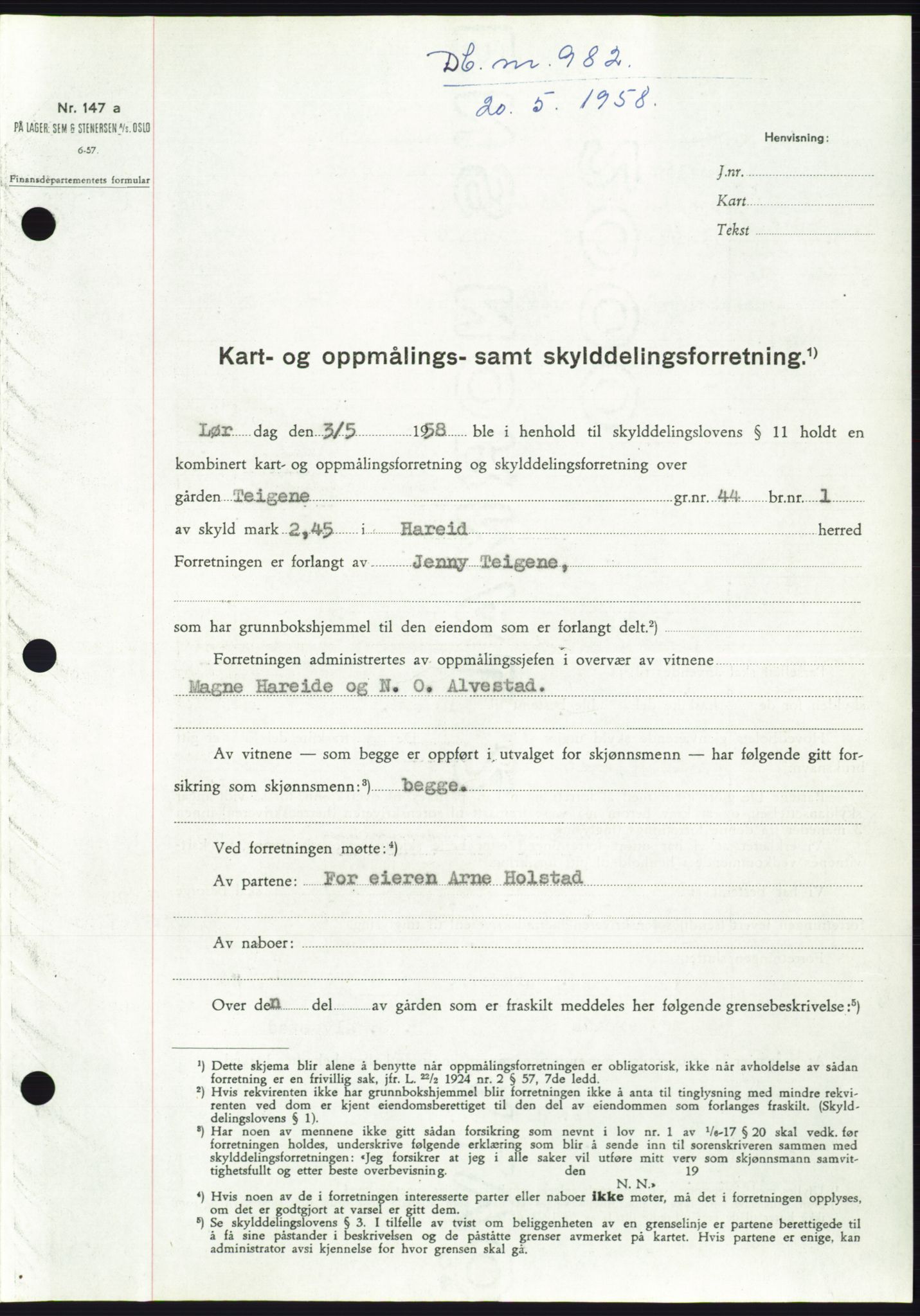 Søre Sunnmøre sorenskriveri, SAT/A-4122/1/2/2C/L0109: Pantebok nr. 35A, 1958-1958, Dagboknr: 982/1958