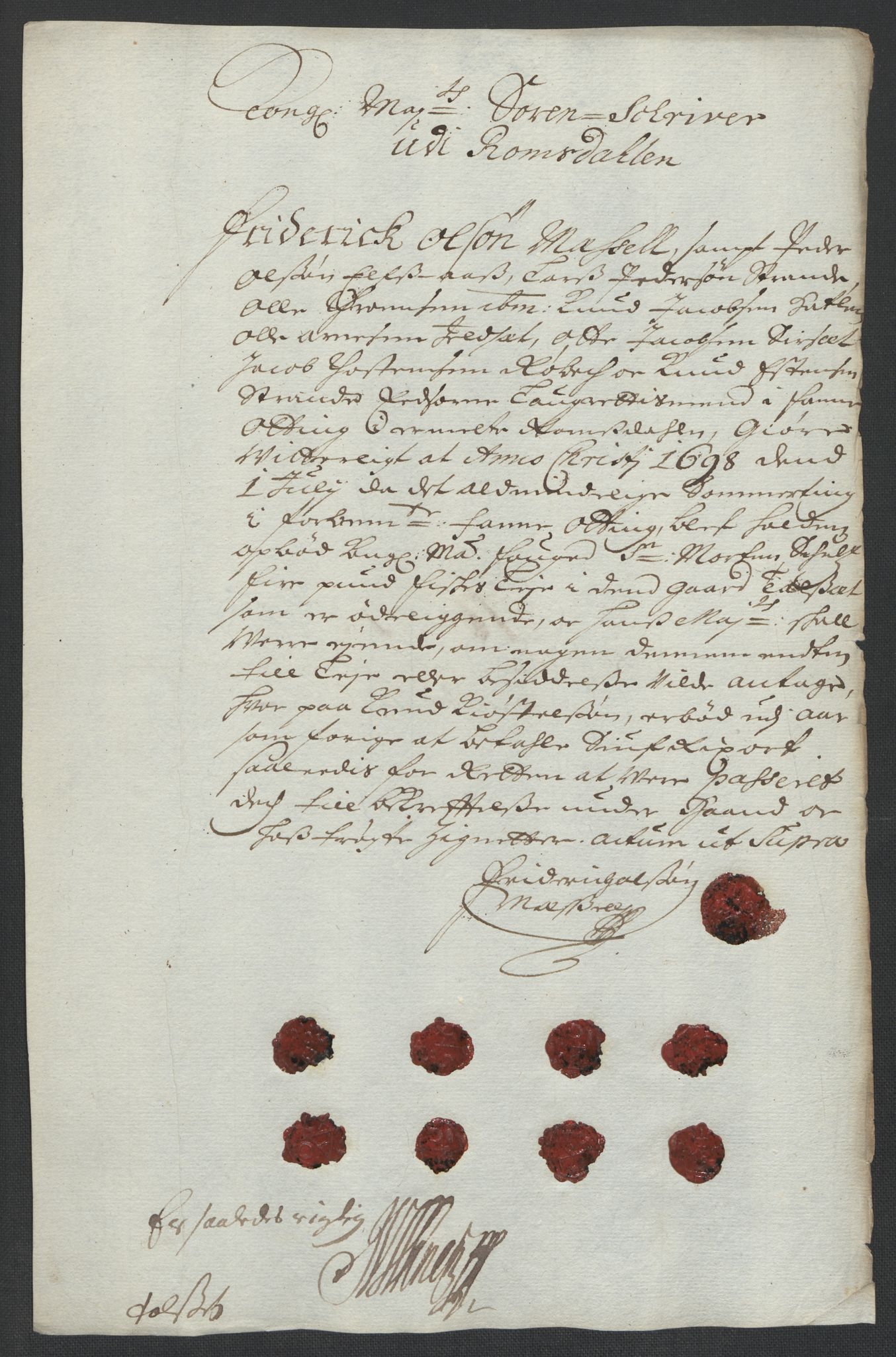 Rentekammeret inntil 1814, Reviderte regnskaper, Fogderegnskap, RA/EA-4092/R55/L3653: Fogderegnskap Romsdal, 1697-1698, s. 361