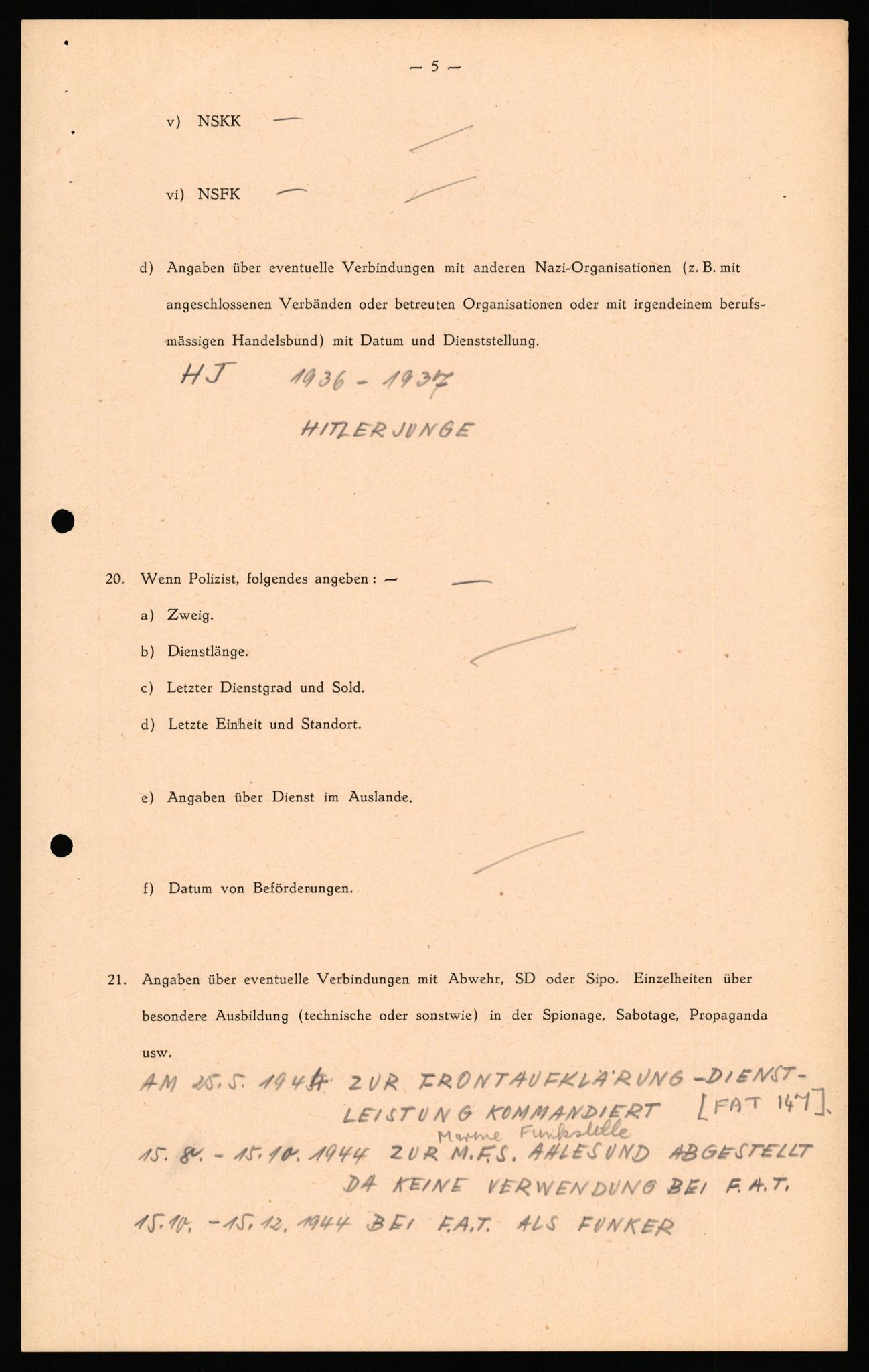 Forsvaret, Forsvarets overkommando II, RA/RAFA-3915/D/Db/L0031: CI Questionaires. Tyske okkupasjonsstyrker i Norge. Tyskere., 1945-1946, s. 372