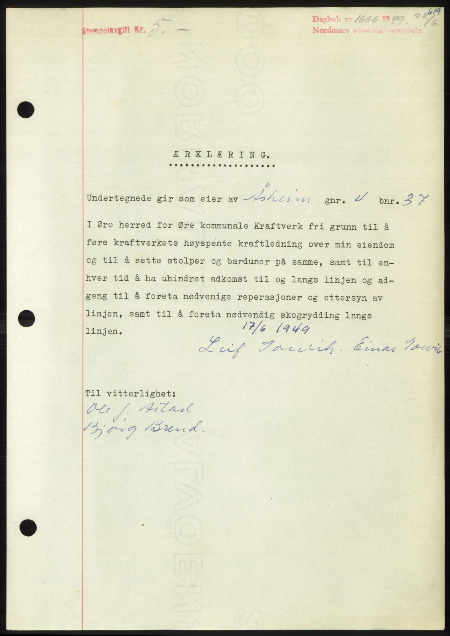 Nordmøre sorenskriveri, SAT/A-4132/1/2/2Ca: Pantebok nr. B101, 1949-1949, Dagboknr: 1666/1949