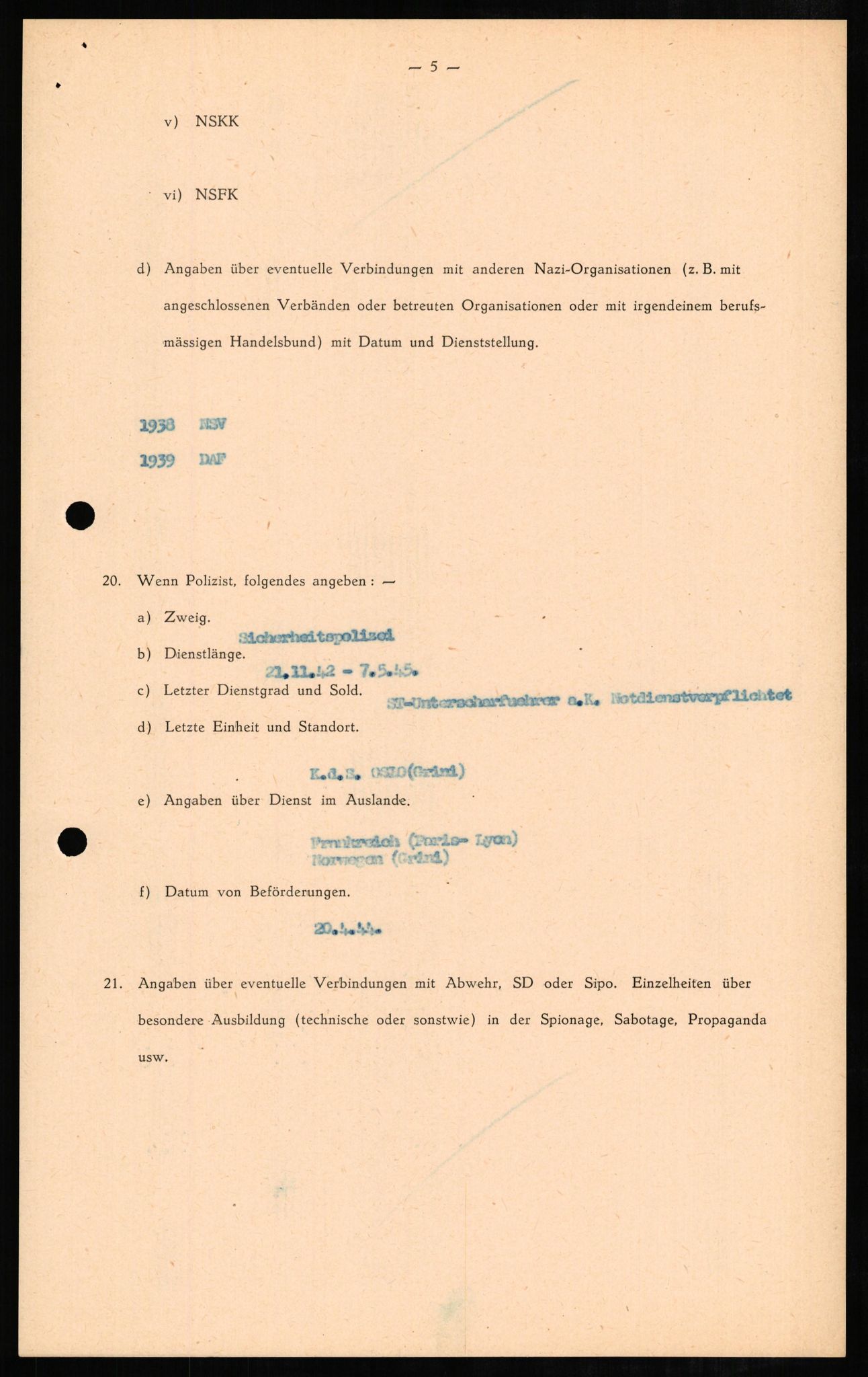 Forsvaret, Forsvarets overkommando II, AV/RA-RAFA-3915/D/Db/L0006: CI Questionaires. Tyske okkupasjonsstyrker i Norge. Tyskere., 1945-1946, s. 366