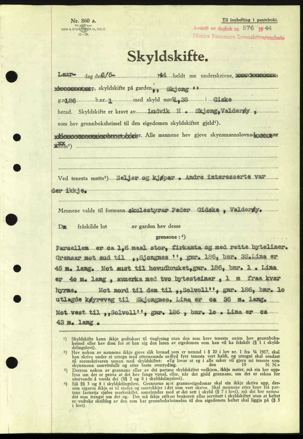 Nordre Sunnmøre sorenskriveri, AV/SAT-A-0006/1/2/2C/2Ca: Pantebok nr. A17, 1943-1944, Dagboknr: 576/1944