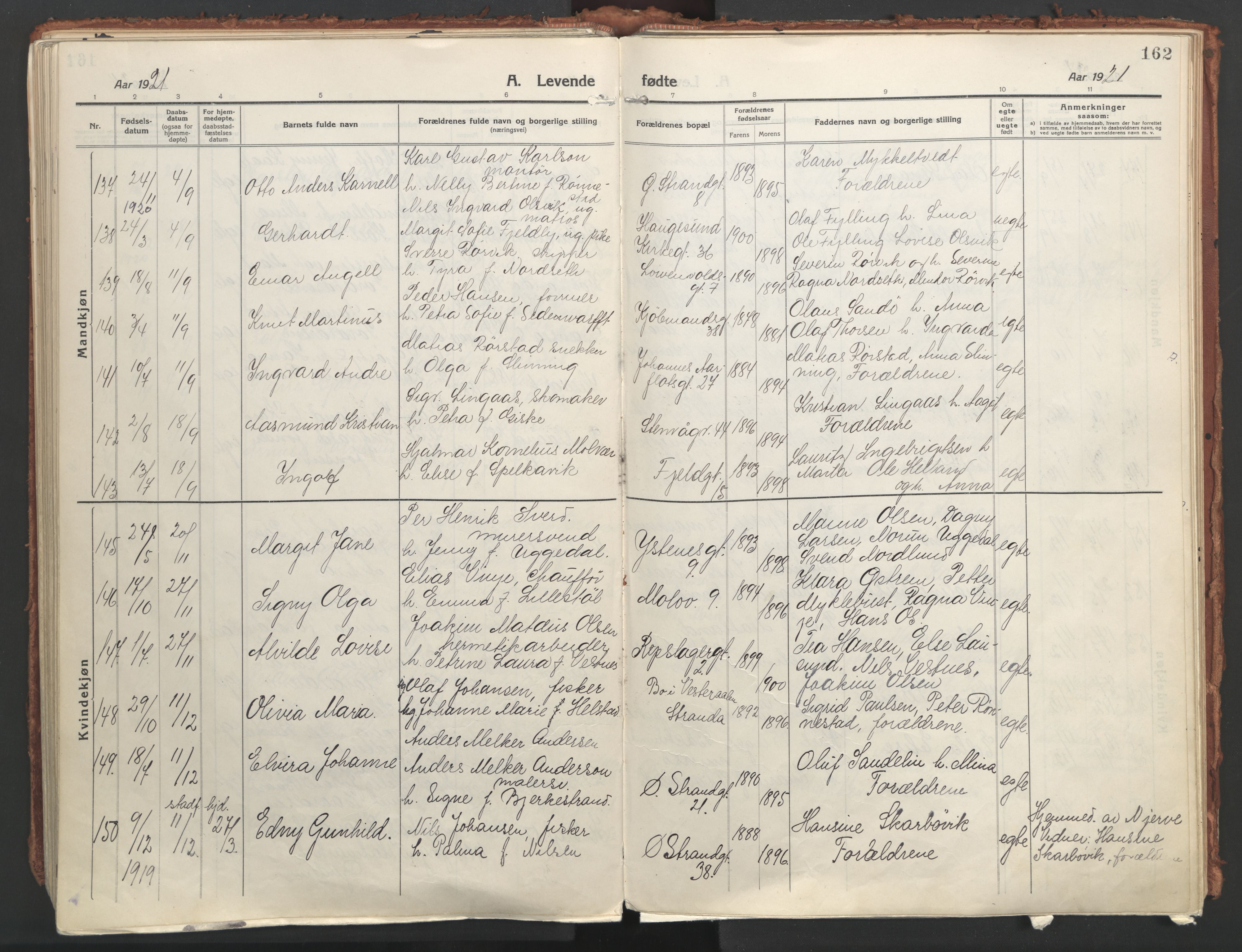 Ministerialprotokoller, klokkerbøker og fødselsregistre - Møre og Romsdal, AV/SAT-A-1454/529/L0462: Ministerialbok nr. 529A12, 1917-1924, s. 162