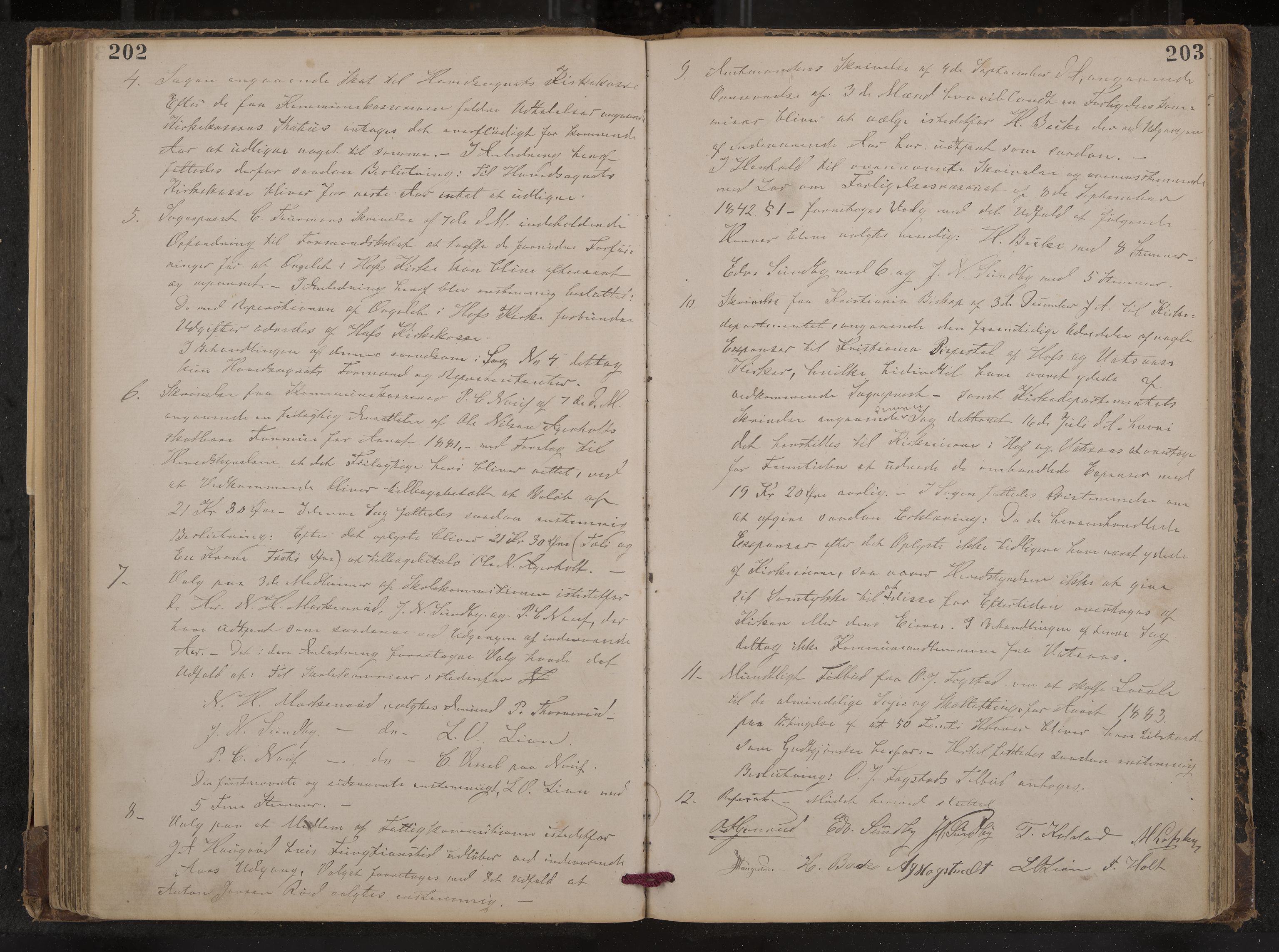 Hof formannskap og sentraladministrasjon, IKAK/0714021-1/A/Aa/L0003: Møtebok med register, 1874-1888, s. 202-203