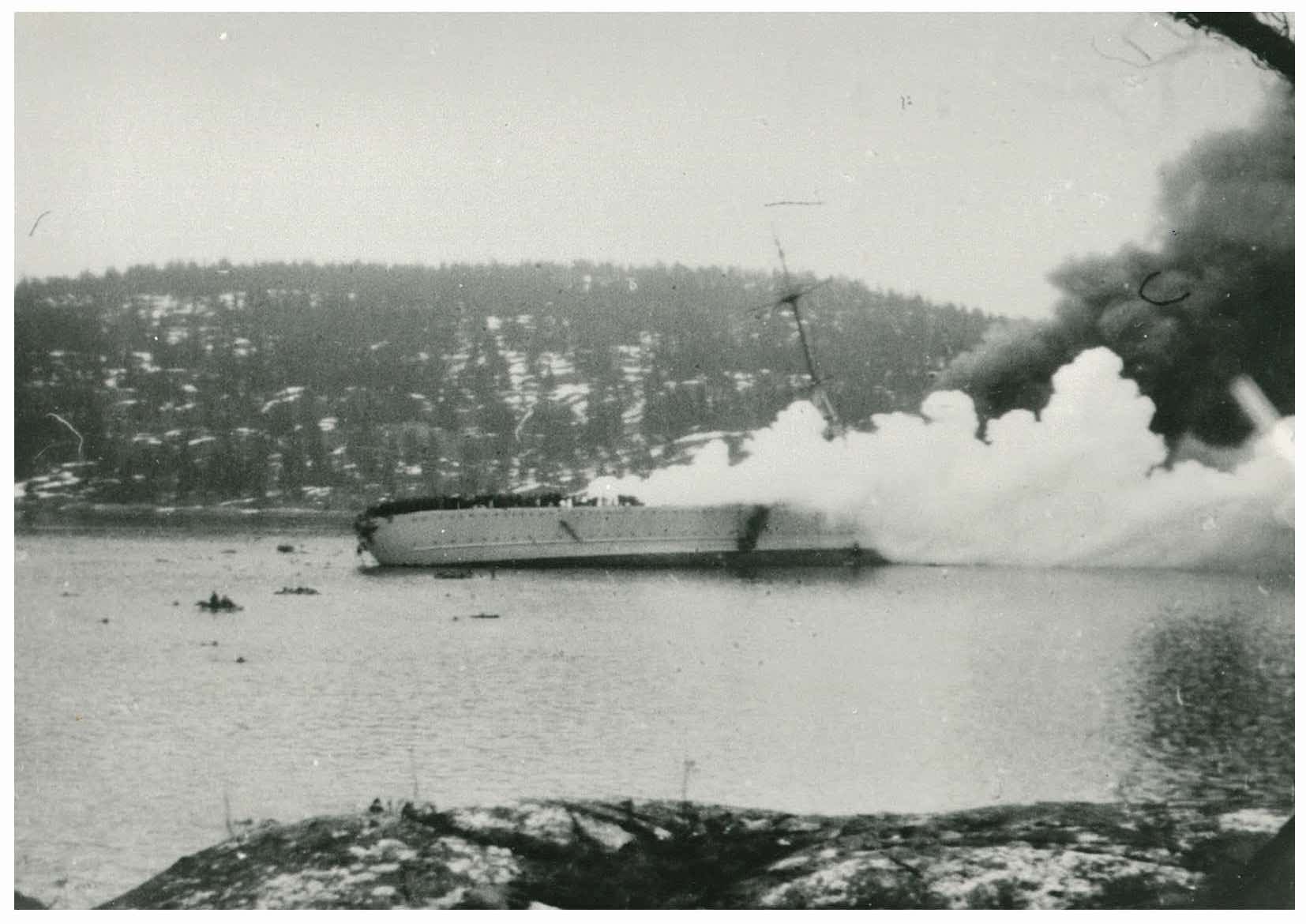 NTBs krigsarkiv, RA/PA-1209/U/Ud/L0073b/0004: -- / Blücher senket ved Oscarsborg, 1940, s. 15
