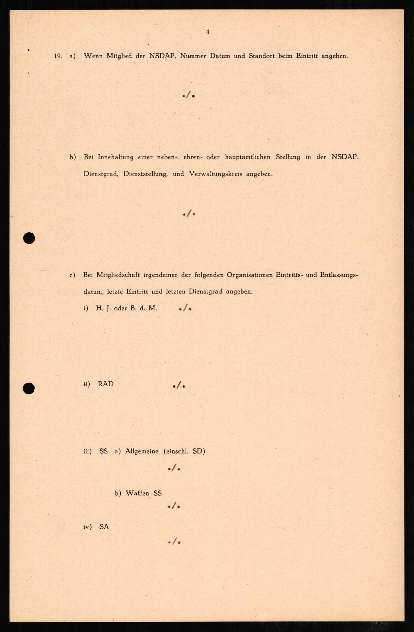 Forsvaret, Forsvarets overkommando II, AV/RA-RAFA-3915/D/Db/L0007: CI Questionaires. Tyske okkupasjonsstyrker i Norge. Tyskere., 1945-1946, s. 225