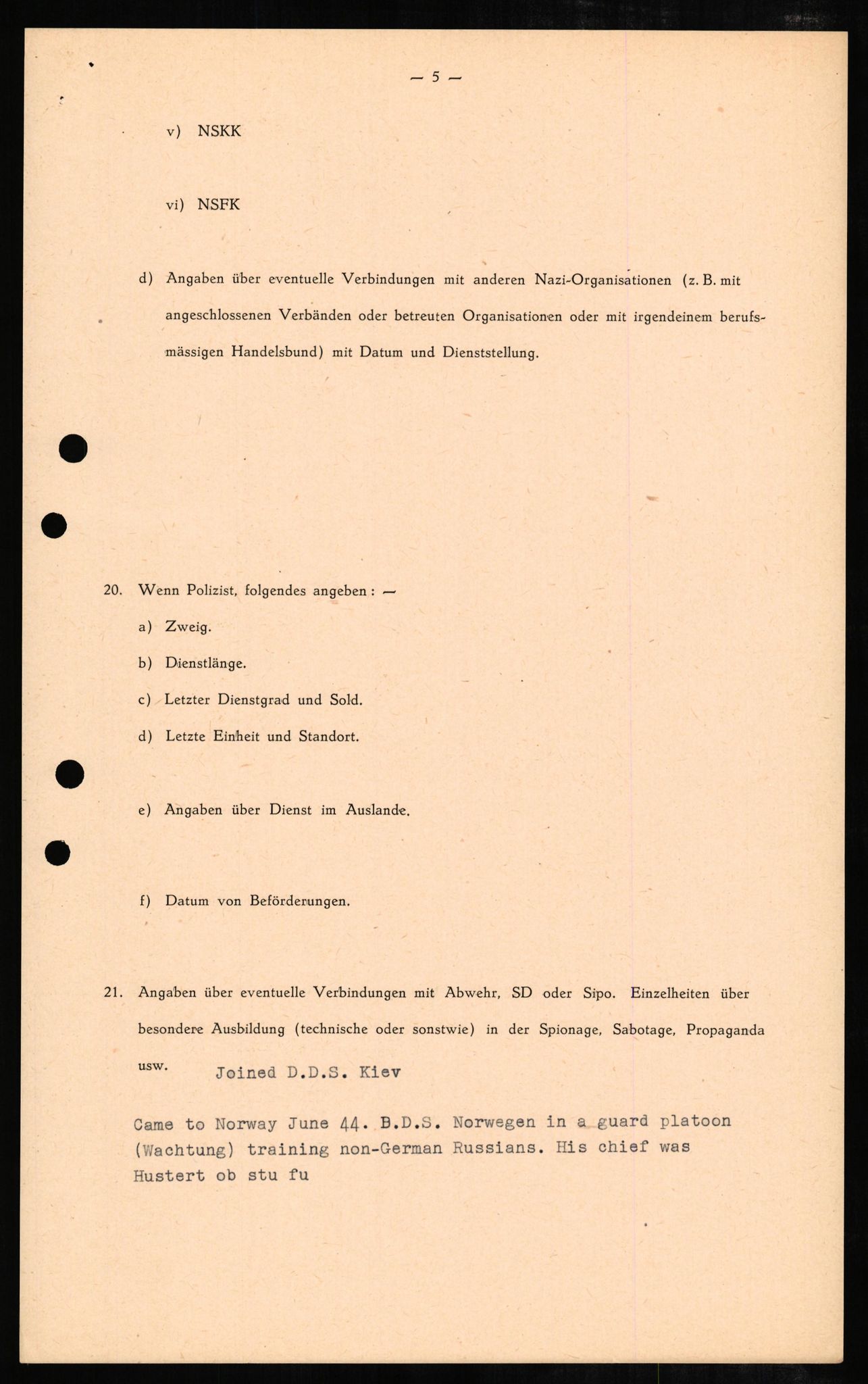 Forsvaret, Forsvarets overkommando II, RA/RAFA-3915/D/Db/L0006: CI Questionaires. Tyske okkupasjonsstyrker i Norge. Tyskere., 1945-1946, s. 20