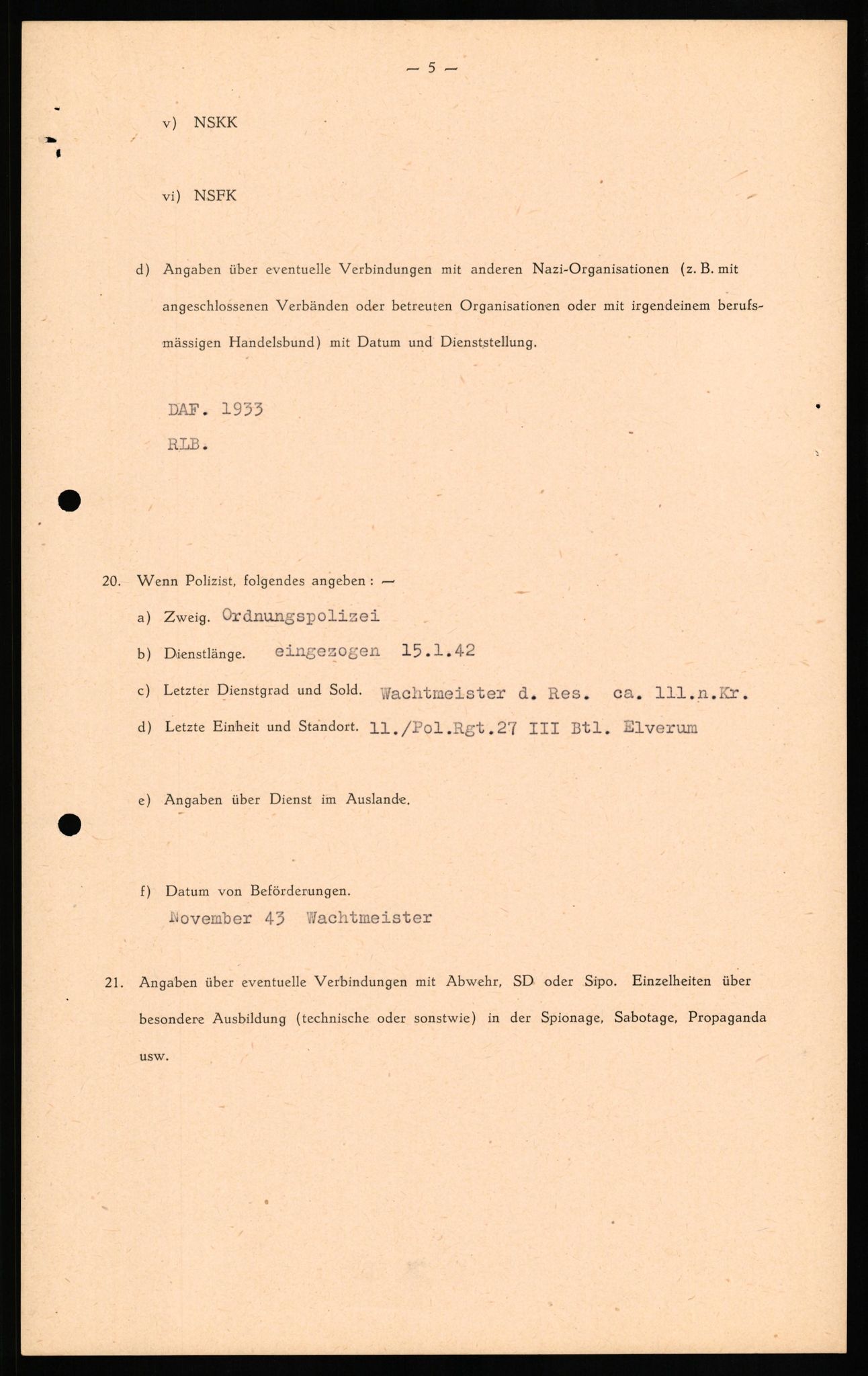 Forsvaret, Forsvarets overkommando II, AV/RA-RAFA-3915/D/Db/L0023: CI Questionaires. Tyske okkupasjonsstyrker i Norge. Tyskere., 1945-1946, s. 209