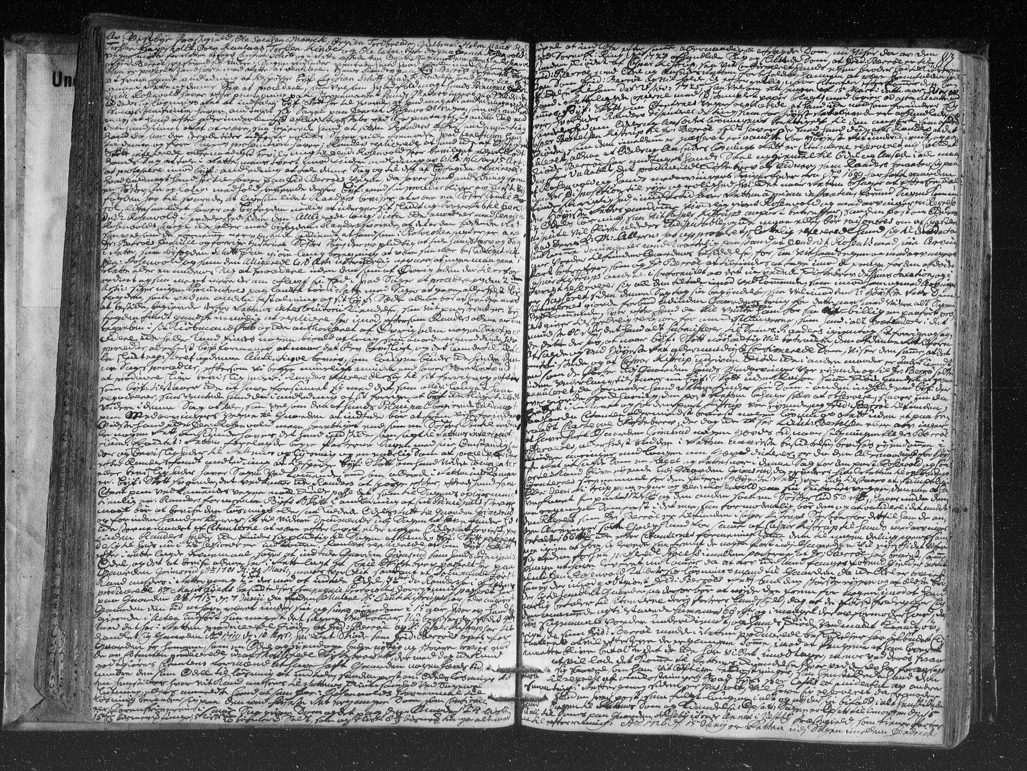 Aker sorenskriveri, SAO/A-10895/F/Fb/L0034: Tingbok, 1724-1729, s. 82b-83a