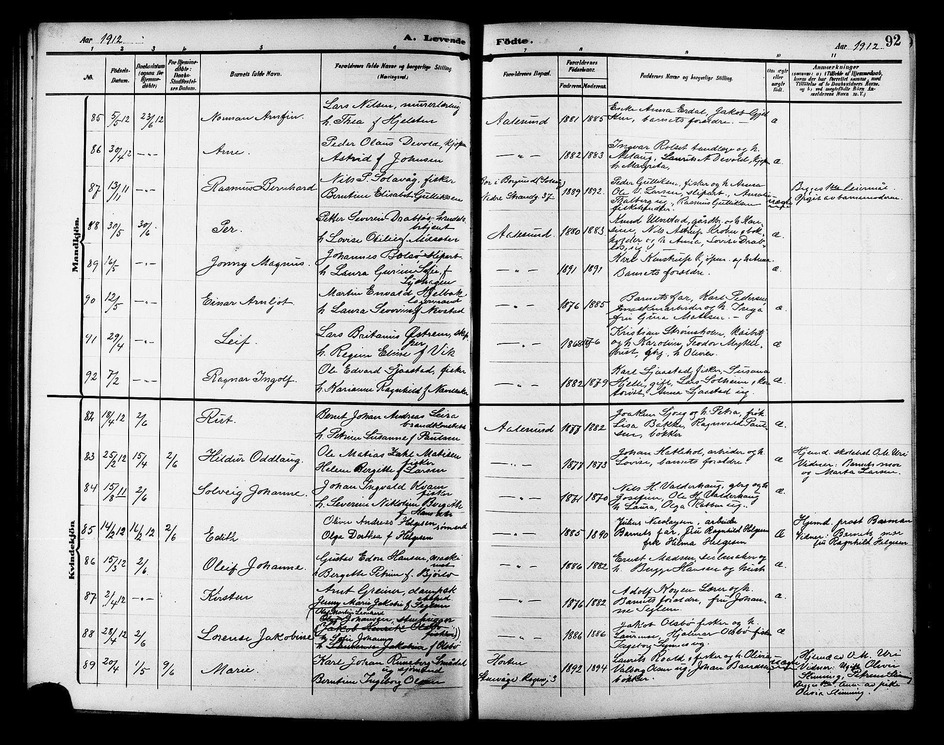 Ministerialprotokoller, klokkerbøker og fødselsregistre - Møre og Romsdal, AV/SAT-A-1454/529/L0471: Klokkerbok nr. 529C08, 1909-1921, s. 92