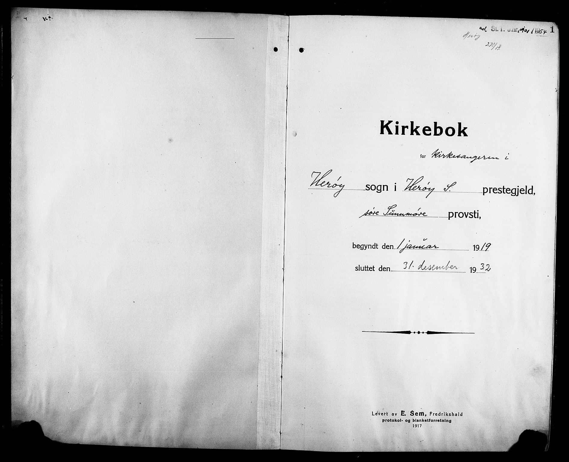 Ministerialprotokoller, klokkerbøker og fødselsregistre - Møre og Romsdal, AV/SAT-A-1454/507/L0084: Klokkerbok nr. 507C07, 1919-1932, s. 1