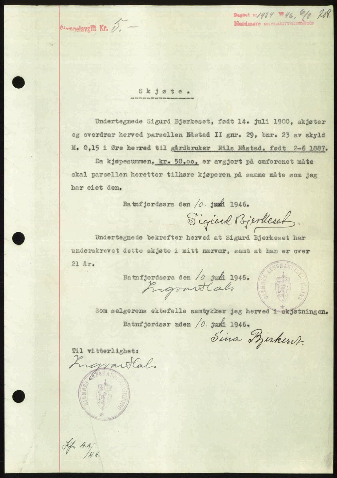 Nordmøre sorenskriveri, SAT/A-4132/1/2/2Ca: Pantebok nr. A102, 1946-1946, Dagboknr: 1484/1946
