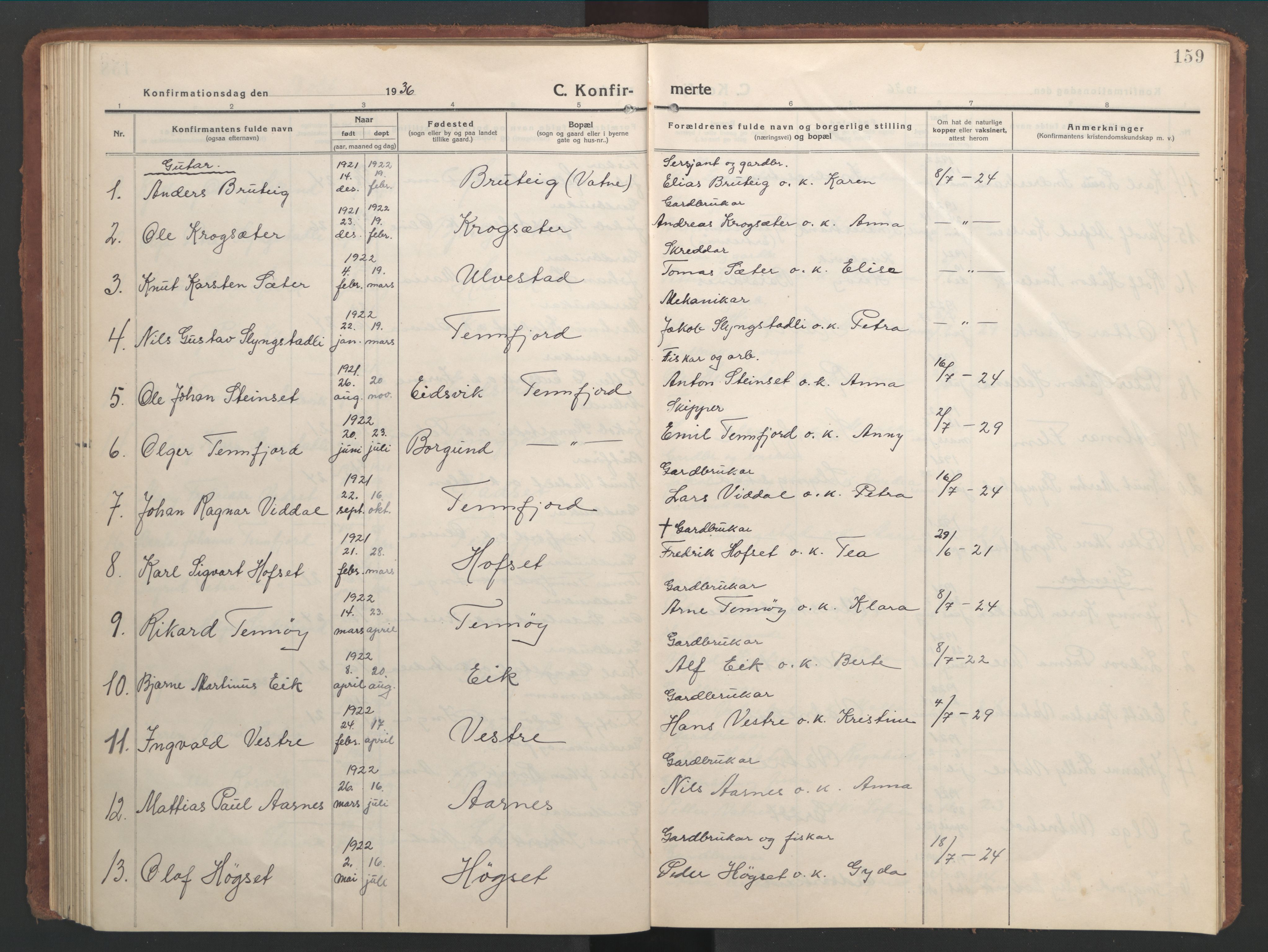 Ministerialprotokoller, klokkerbøker og fødselsregistre - Møre og Romsdal, SAT/A-1454/525/L0378: Klokkerbok nr. 525C04, 1915-1947, s. 159