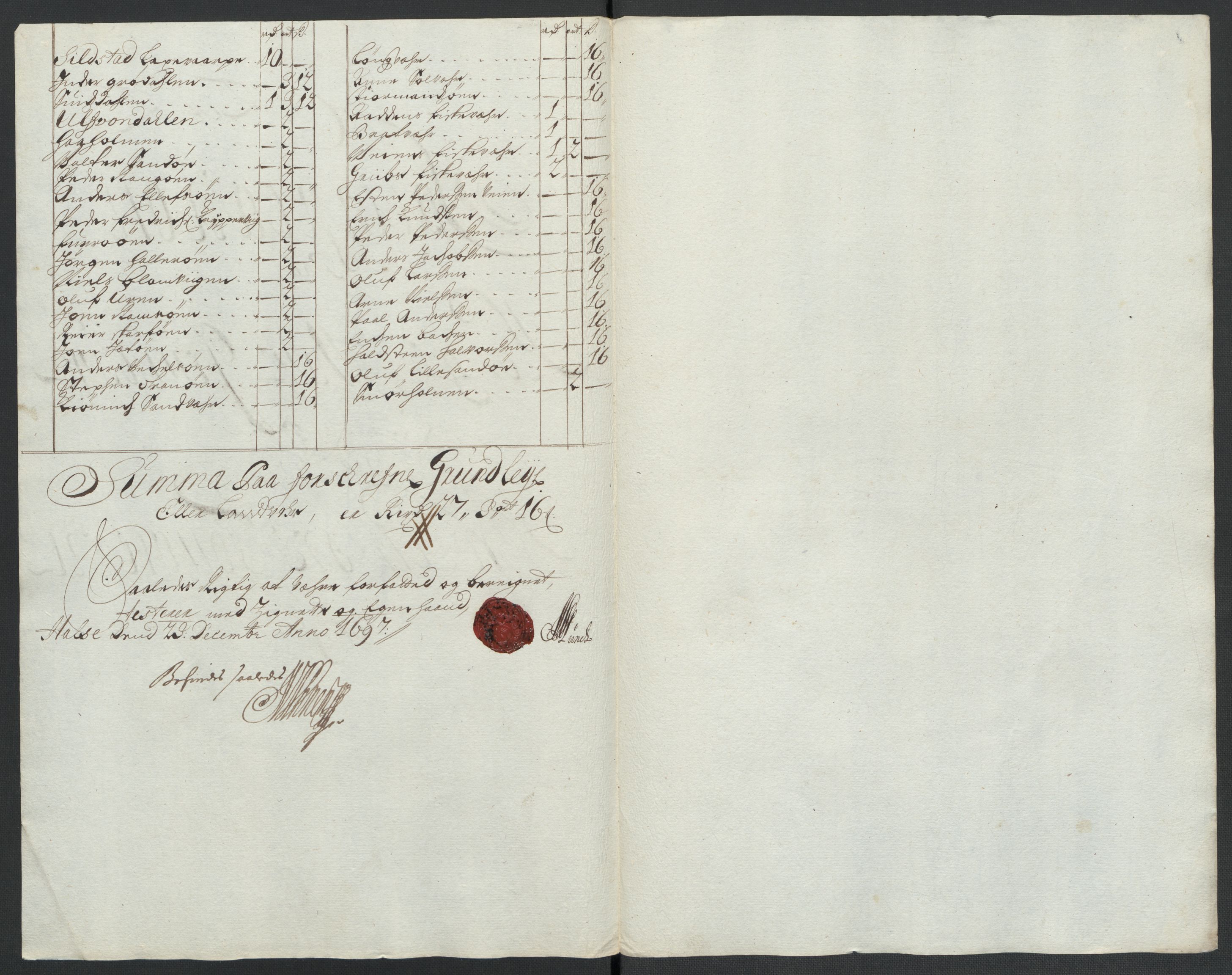 Rentekammeret inntil 1814, Reviderte regnskaper, Fogderegnskap, RA/EA-4092/R56/L3737: Fogderegnskap Nordmøre, 1697-1698, s. 105