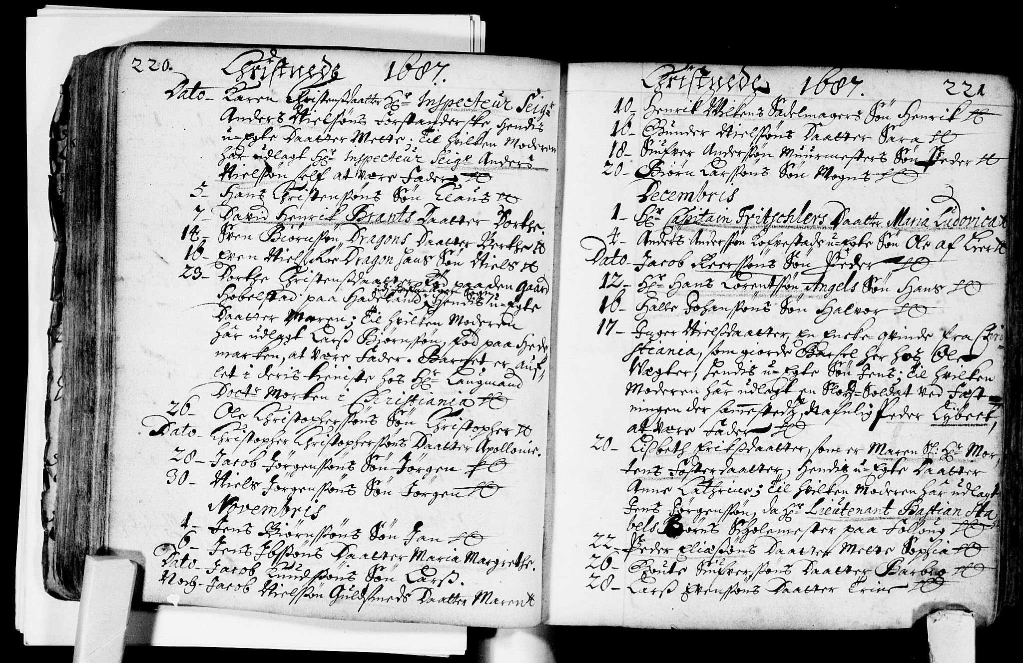 Bragernes kirkebøker, SAKO/A-6/F/Fa/L0002: Ministerialbok nr. I 2, 1680-1705, s. 220-221
