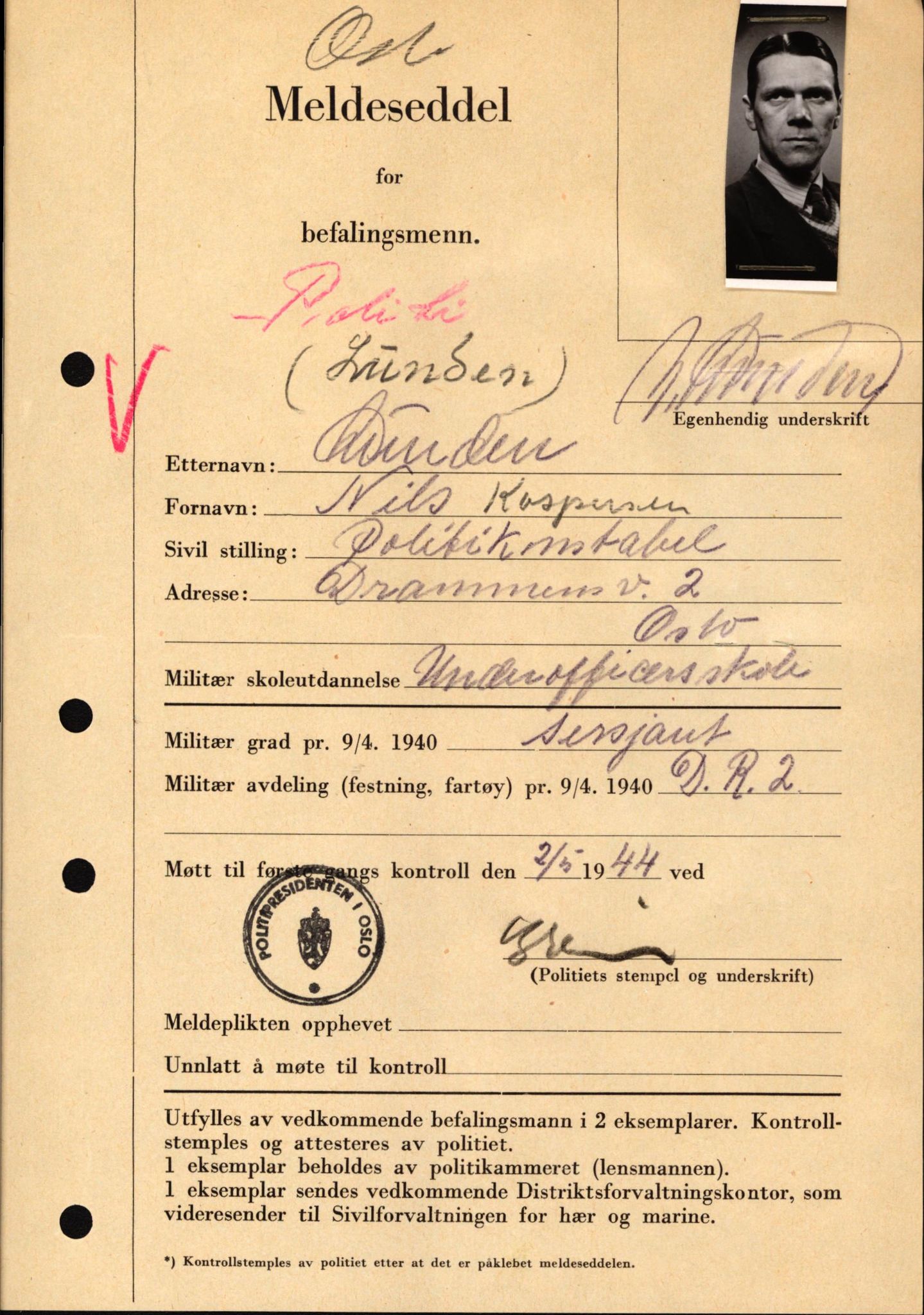 Forsvaret, Forsvarets krigshistoriske avdeling, AV/RA-RAFA-2017/Y/Yf/L0209: II-C-11-2121  -  Okkupasjonstiden.  Meldesedler for befal med foto og oppl. om militær grad 9. apr. 1940., 1944-1945, s. 131