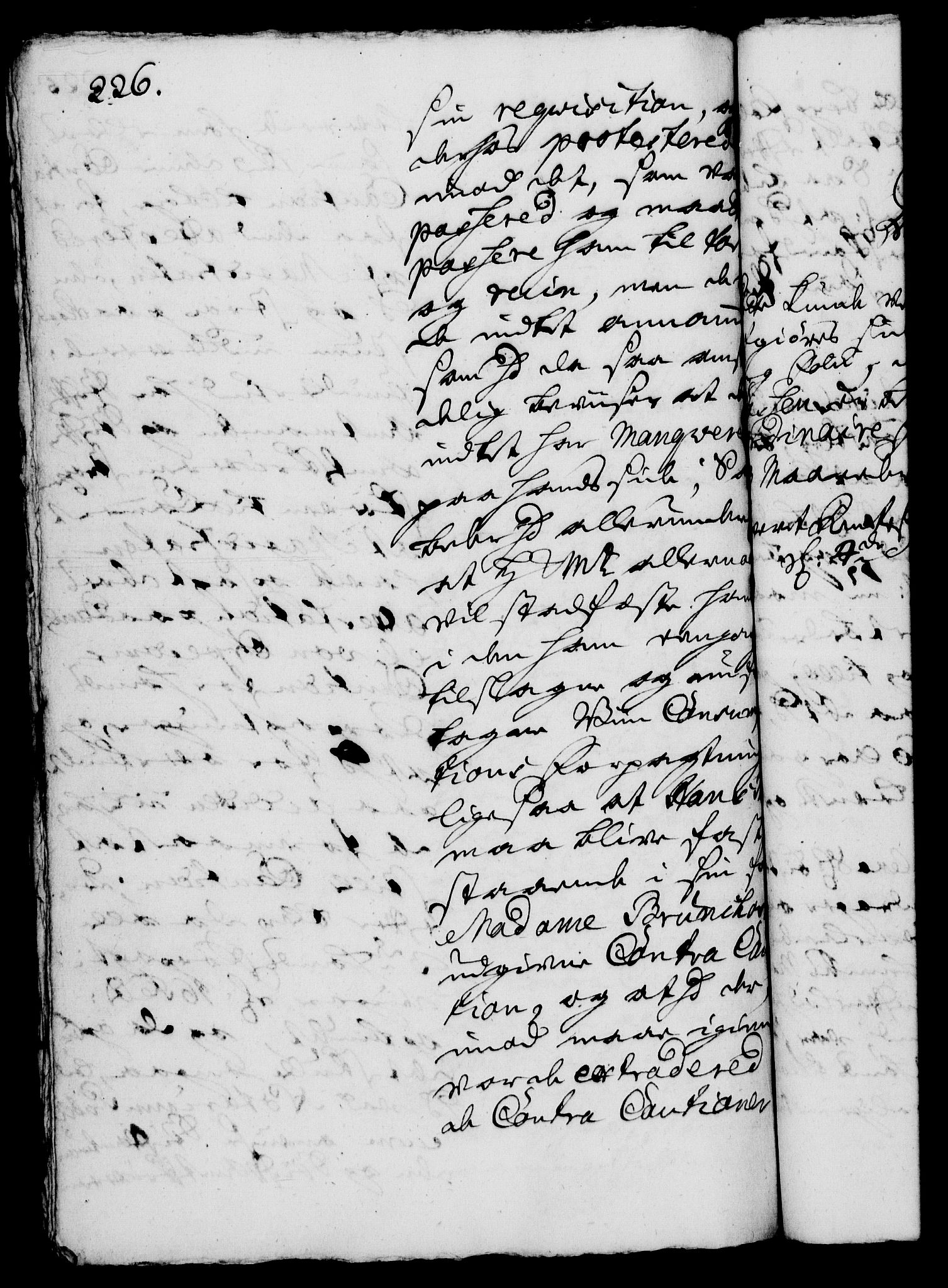 Rentekammeret, Kammerkanselliet, AV/RA-EA-3111/G/Gh/Gha/L0006: Norsk ekstraktmemorialprotokoll (merket RK 53.51), 1723-1724, s. 226