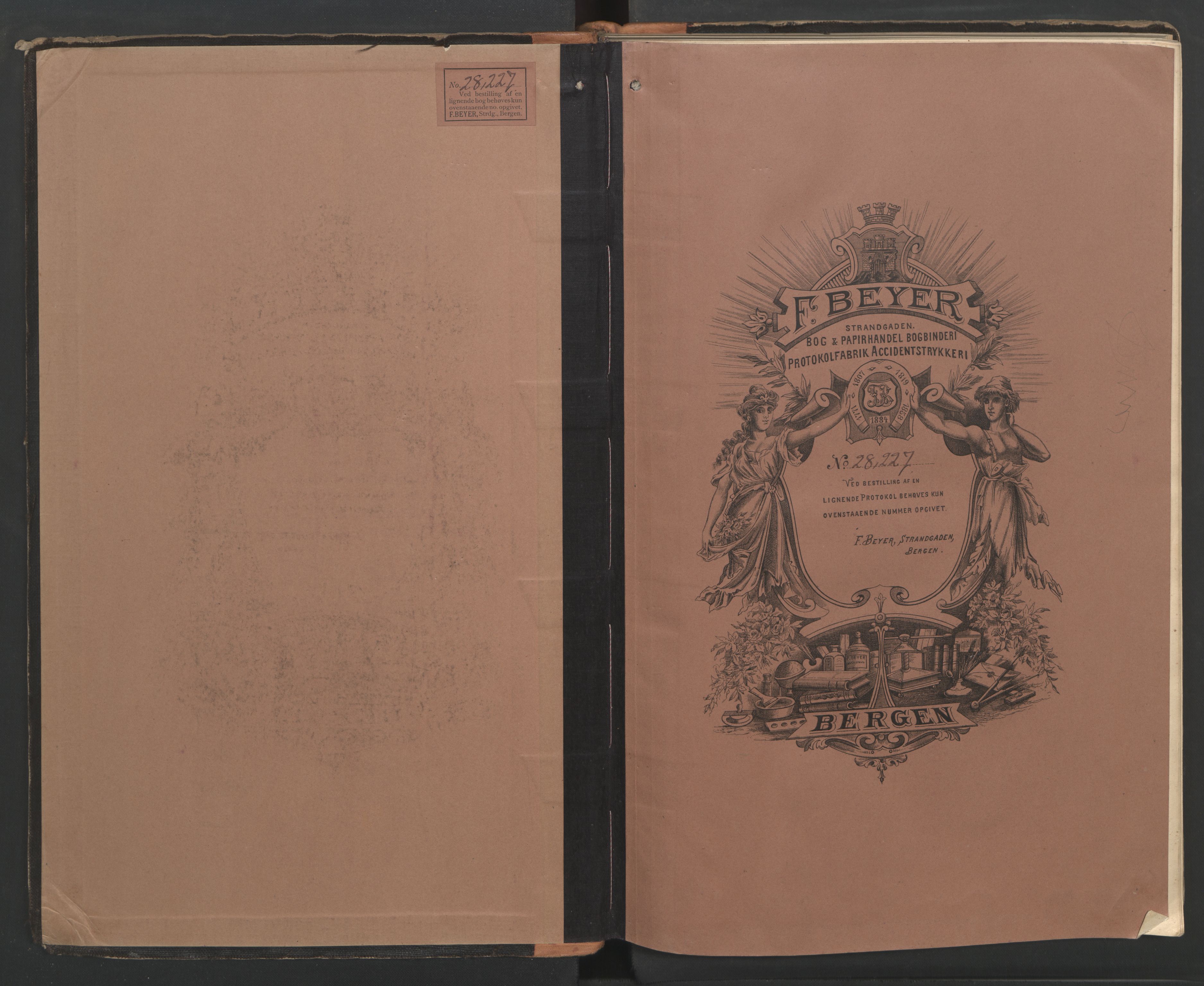 Ministerialprotokoller, klokkerbøker og fødselsregistre - Møre og Romsdal, AV/SAT-A-1454/556/L0677: Klokkerbok nr. 556C01, 1907-1953