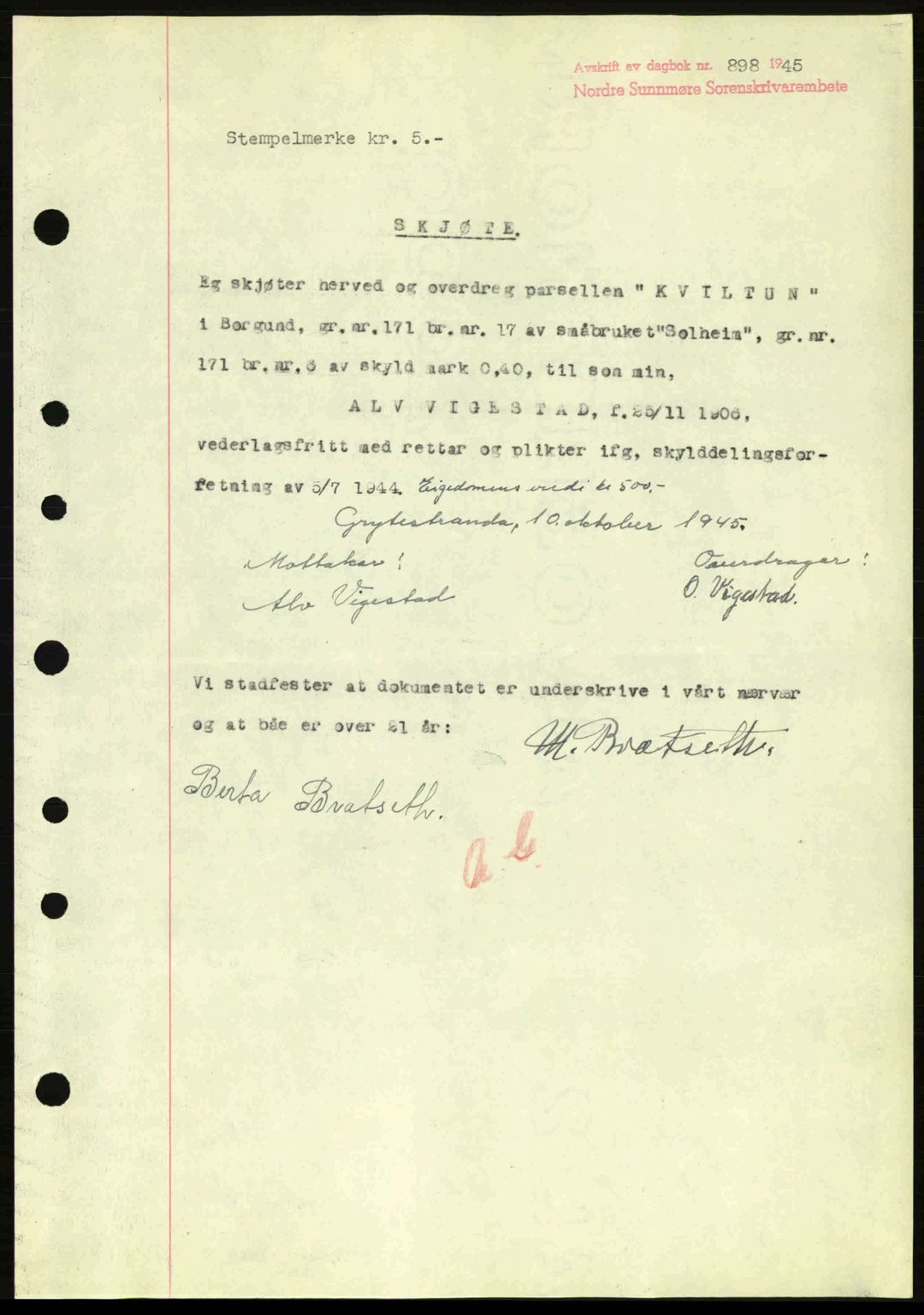 Nordre Sunnmøre sorenskriveri, SAT/A-0006/1/2/2C/2Ca: Pantebok nr. A20a, 1945-1945, Dagboknr: 898/1945