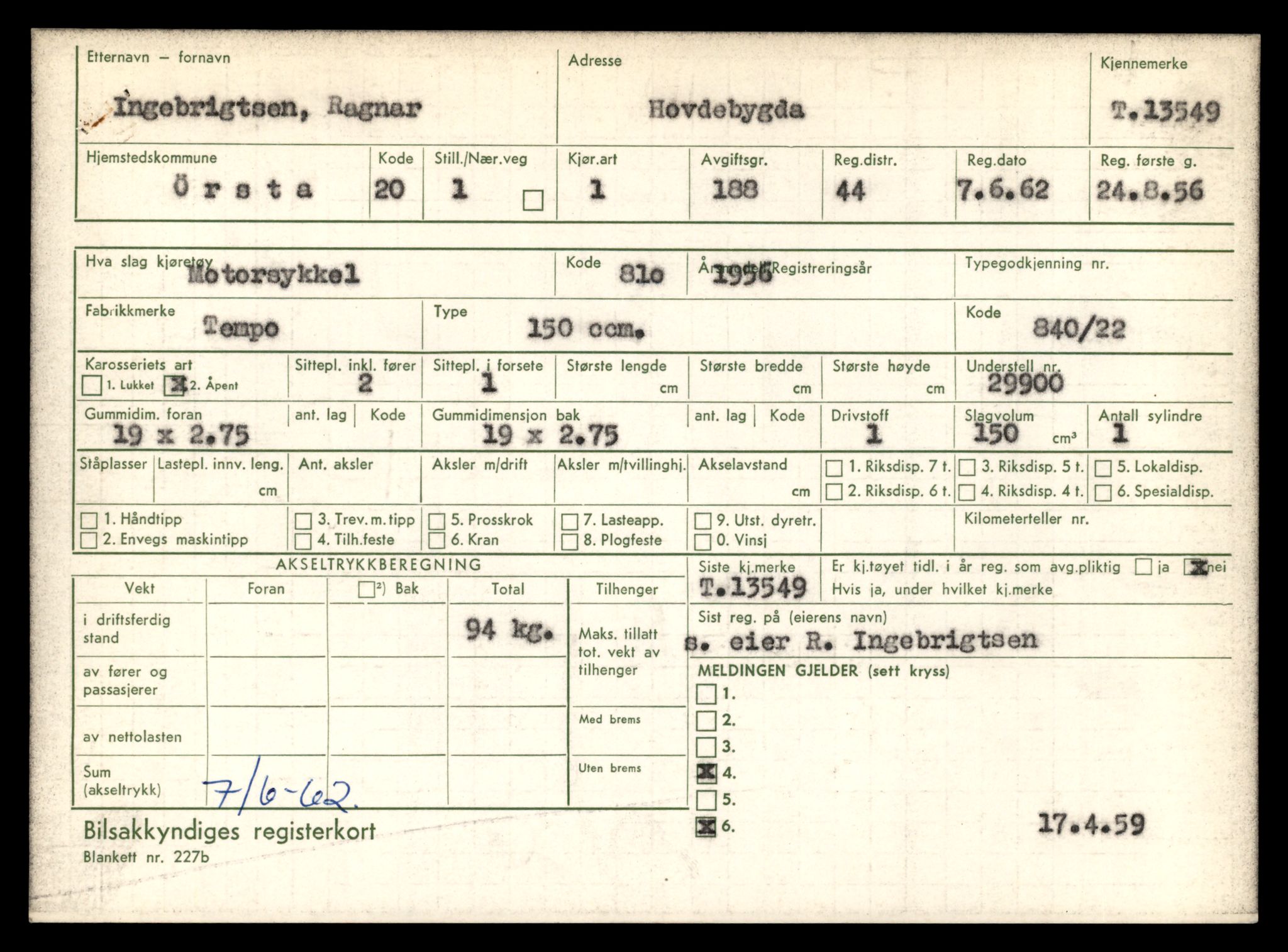 Møre og Romsdal vegkontor - Ålesund trafikkstasjon, AV/SAT-A-4099/F/Fe/L0040: Registreringskort for kjøretøy T 13531 - T 13709, 1927-1998, s. 387