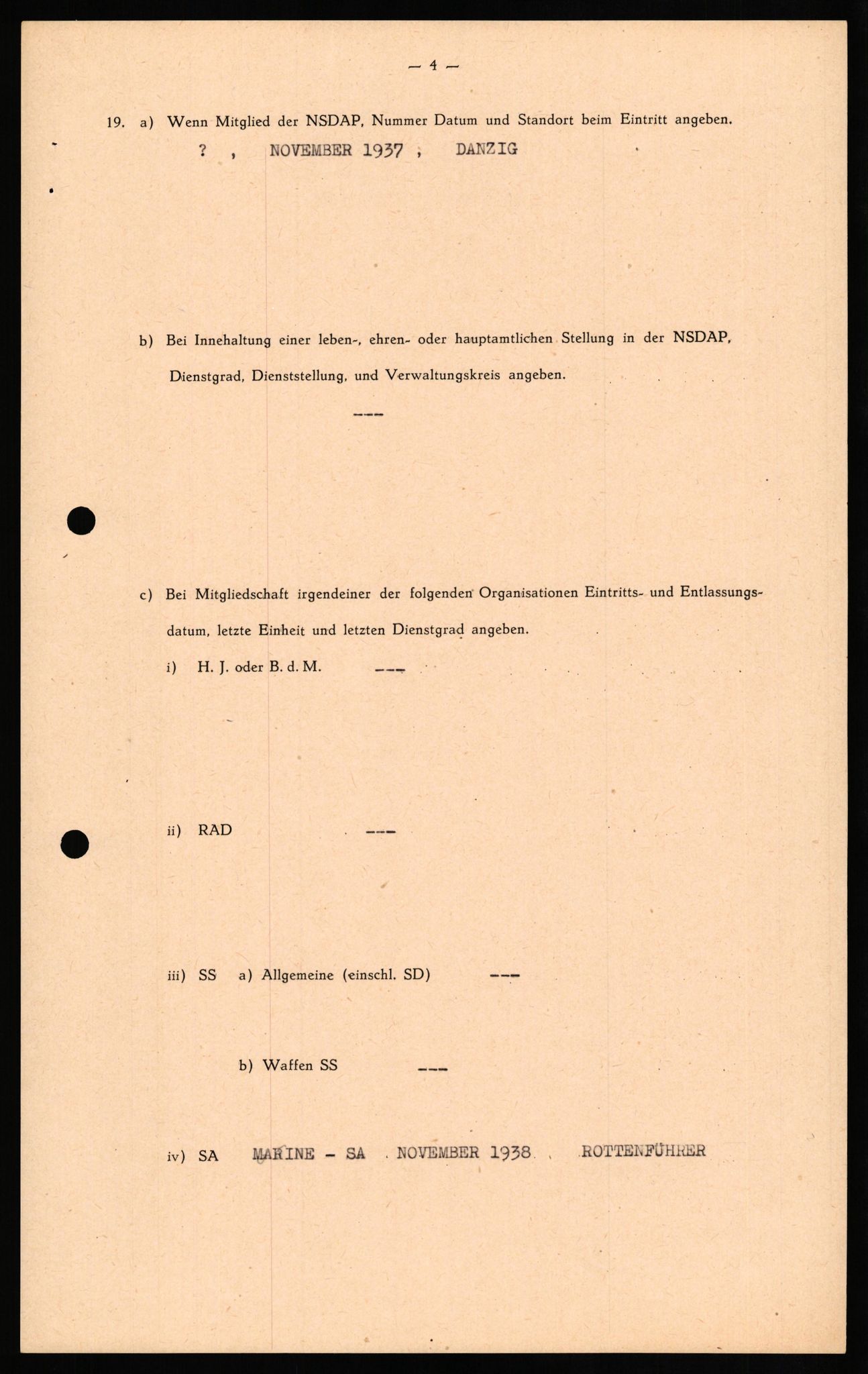 Forsvaret, Forsvarets overkommando II, AV/RA-RAFA-3915/D/Db/L0025: CI Questionaires. Tyske okkupasjonsstyrker i Norge. Tyskere., 1945-1946, s. 28