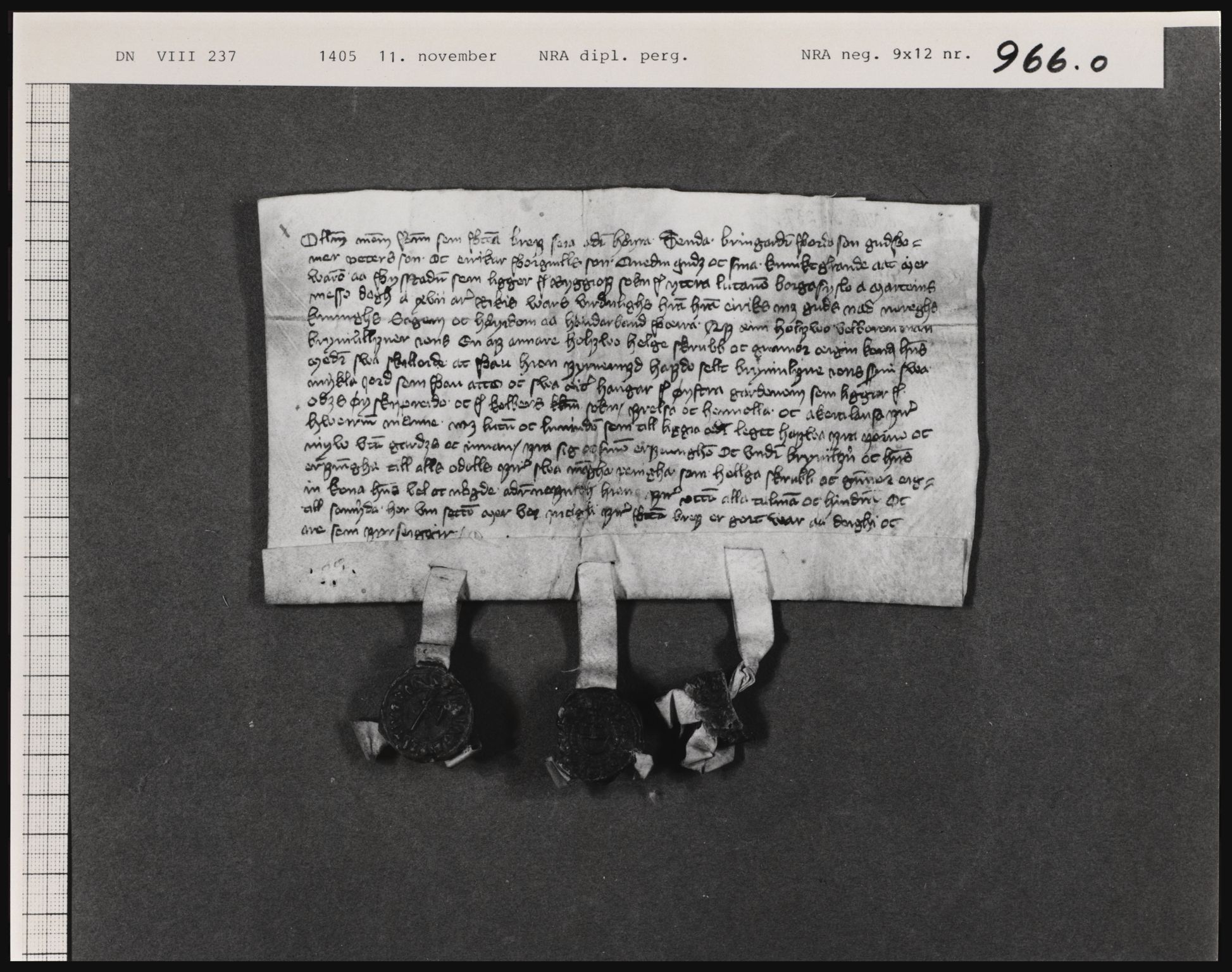 Riksarkivets diplomsamling, AV/RA-EA-5965/F01/F01a/L0234: Dokumenter, 1405-1406, s. 18
