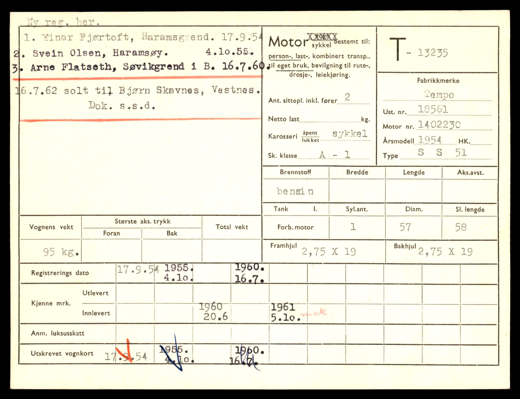 Møre og Romsdal vegkontor - Ålesund trafikkstasjon, AV/SAT-A-4099/F/Fe/L0038: Registreringskort for kjøretøy T 13180 - T 13360, 1927-1998, s. 959