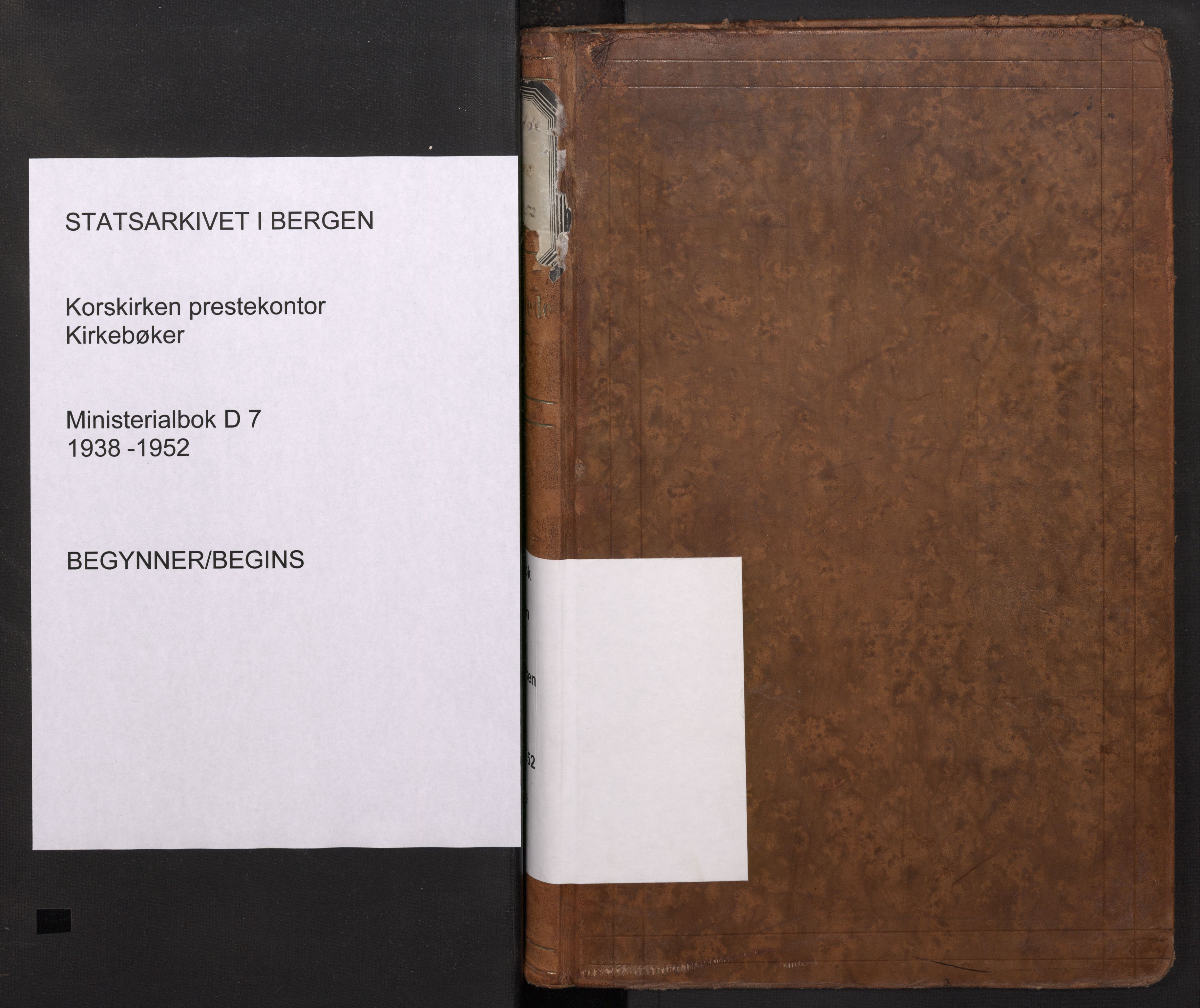 Korskirken sokneprestembete, AV/SAB-A-76101/H/Haa/L0040: Ministerialbok nr. D 7, 1938-1952