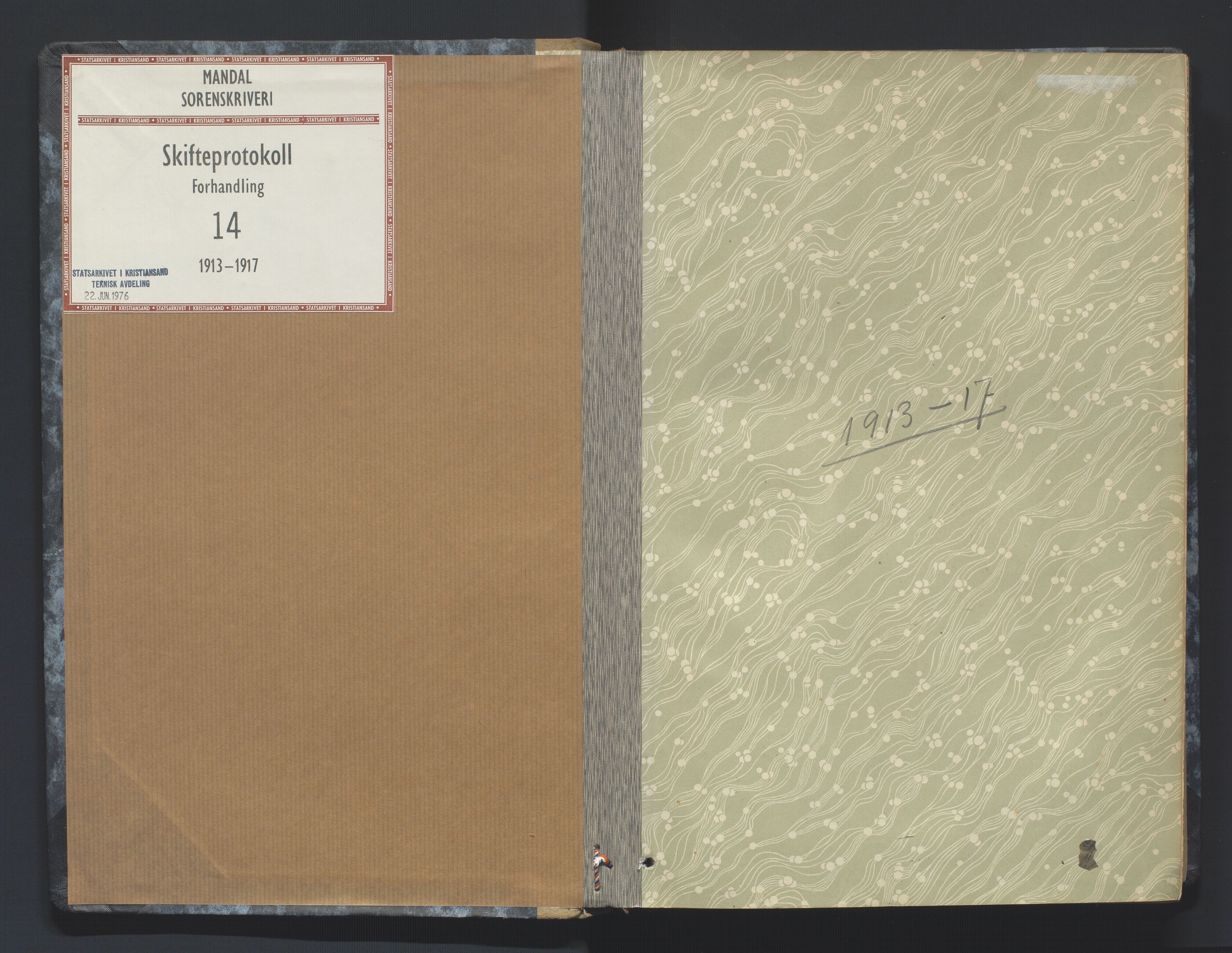 Mandal sorenskriveri, SAK/1221-0005/001/H/Hc/L0082: Skifteforhandlingsprotokoll nr 14, 1913-1917