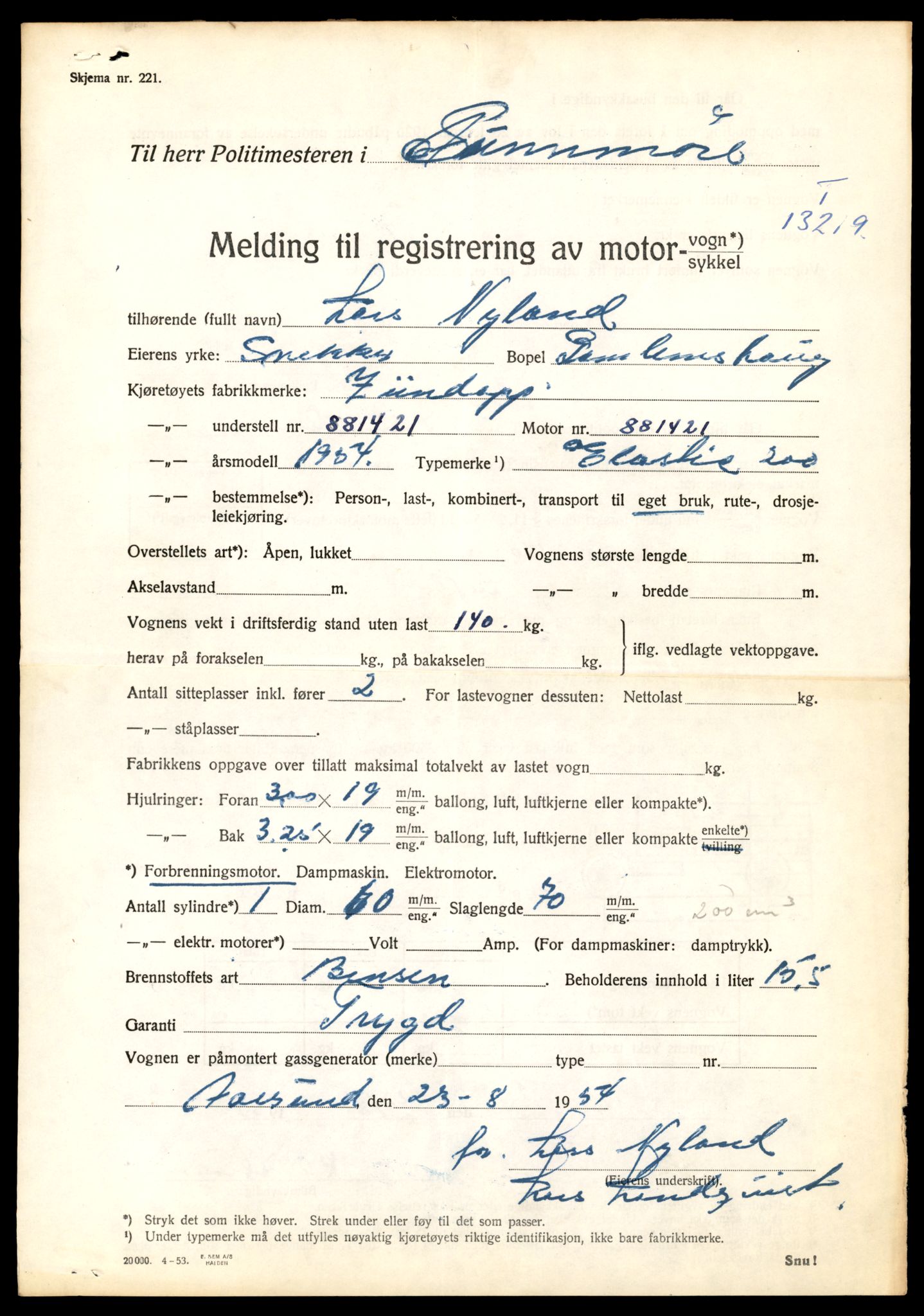 Møre og Romsdal vegkontor - Ålesund trafikkstasjon, AV/SAT-A-4099/F/Fe/L0038: Registreringskort for kjøretøy T 13180 - T 13360, 1927-1998, s. 665