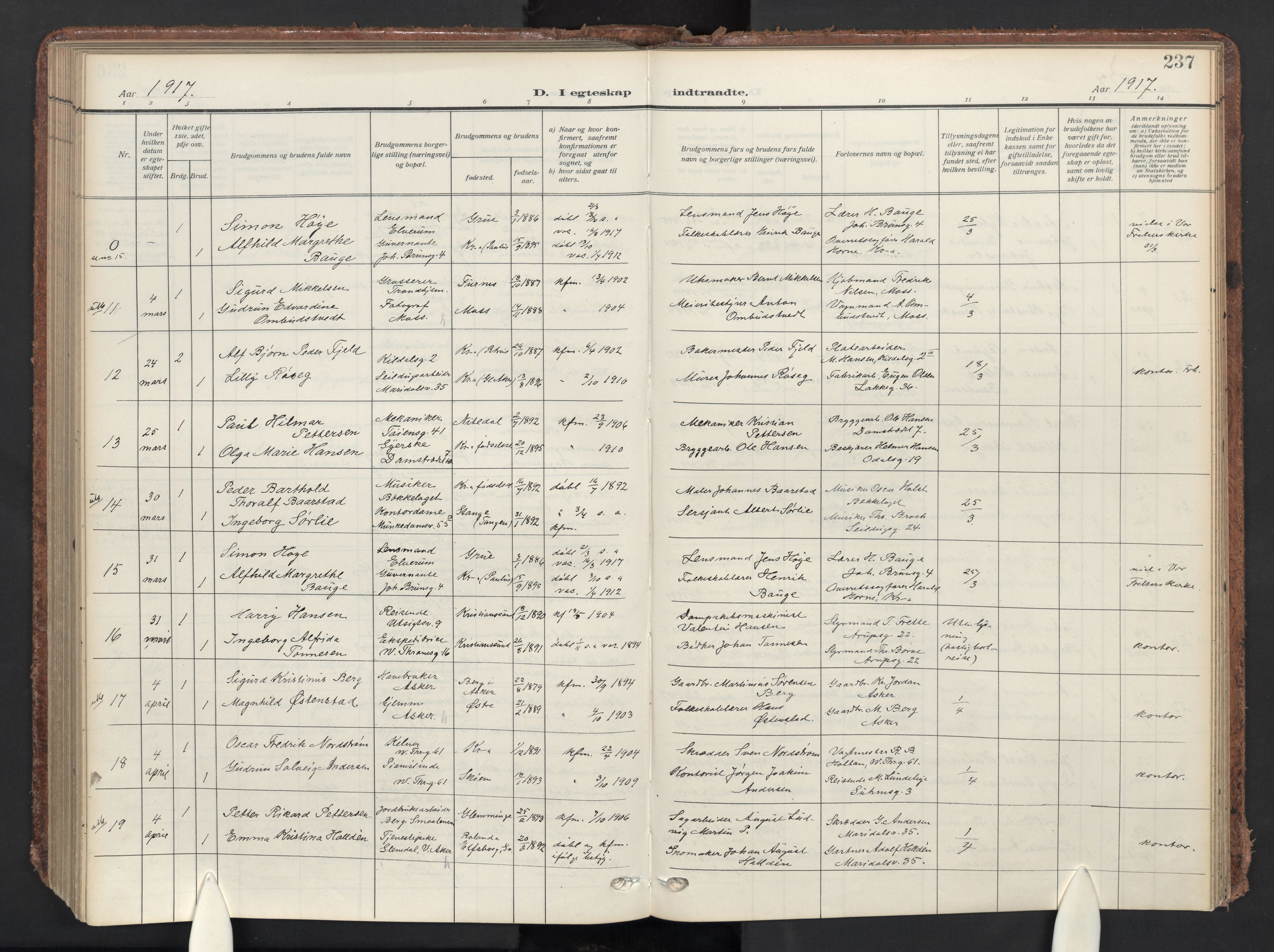 Gamle Aker prestekontor Kirkebøker, AV/SAO-A-10617a/F/L0015: Ministerialbok nr. 15, 1911-1924, s. 237