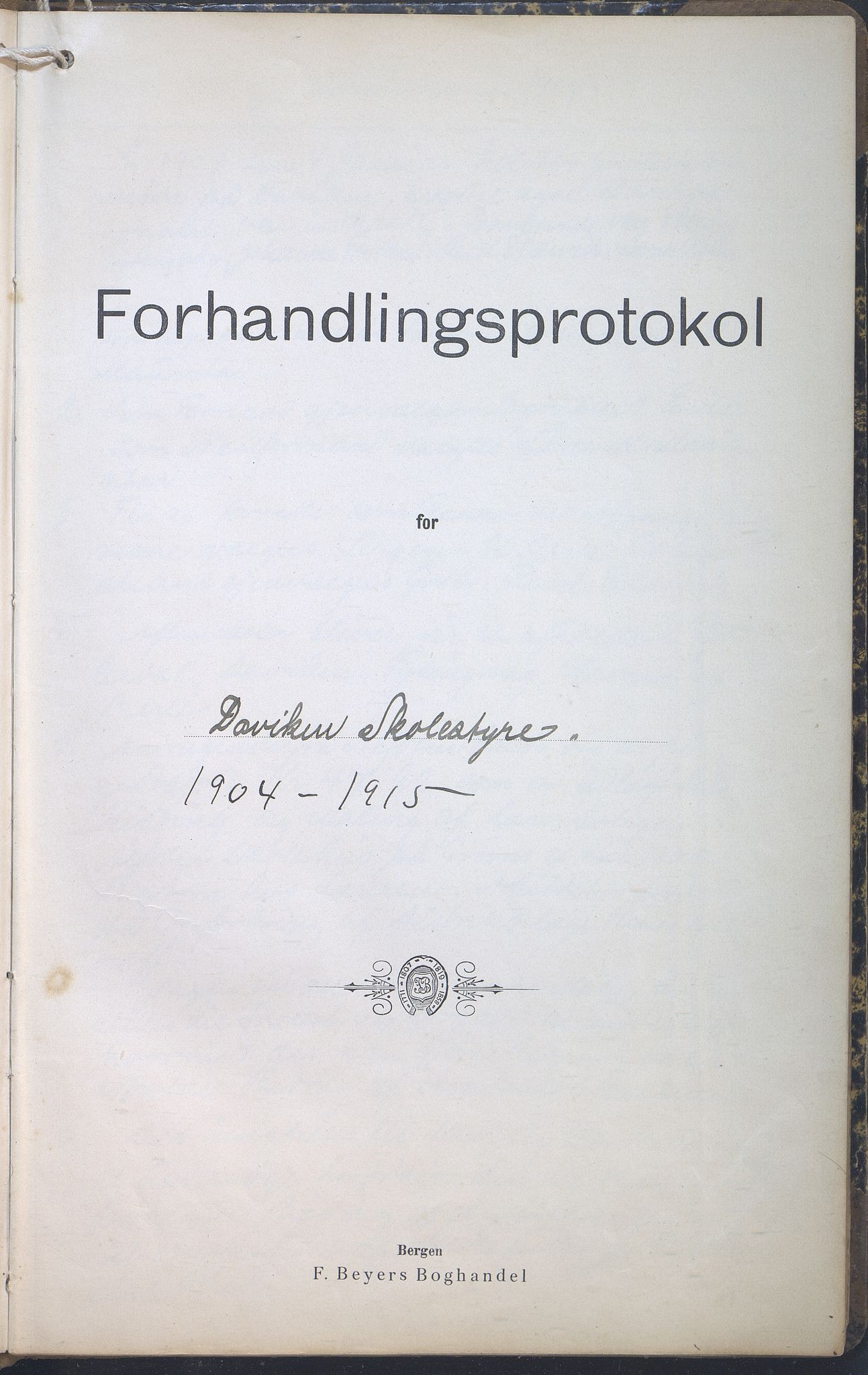 Davik kommune. Skulestyret, VLFK/K-14420.510/100/L0004: møtebok for Davik skulestyre, 1904-1915