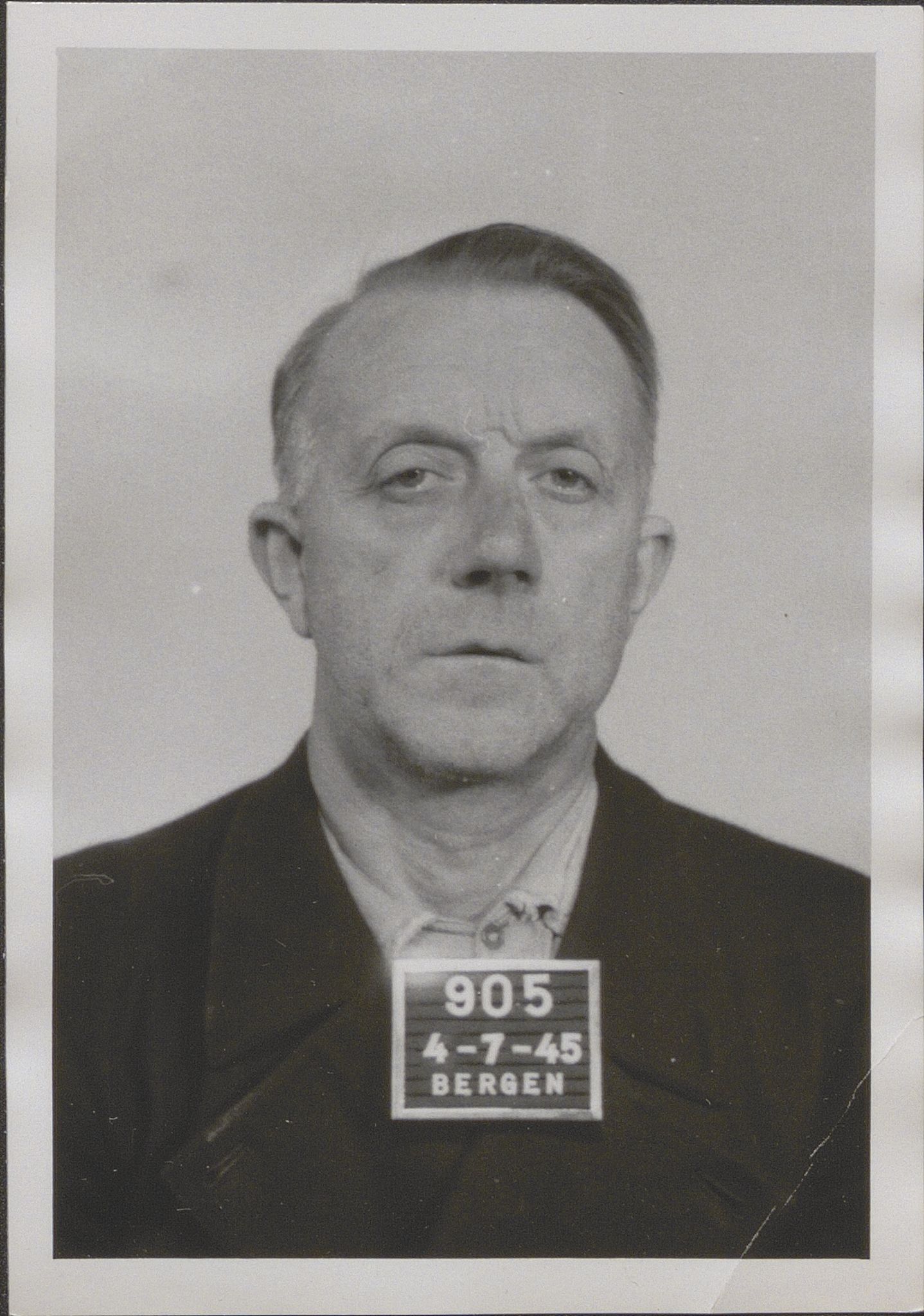 Bergen politikammer / politidistrikt, SAB/A-60401/Y/Yc/Ycd/L0004: Personfoto - landsvikere etc, 1945-1947, s. 856