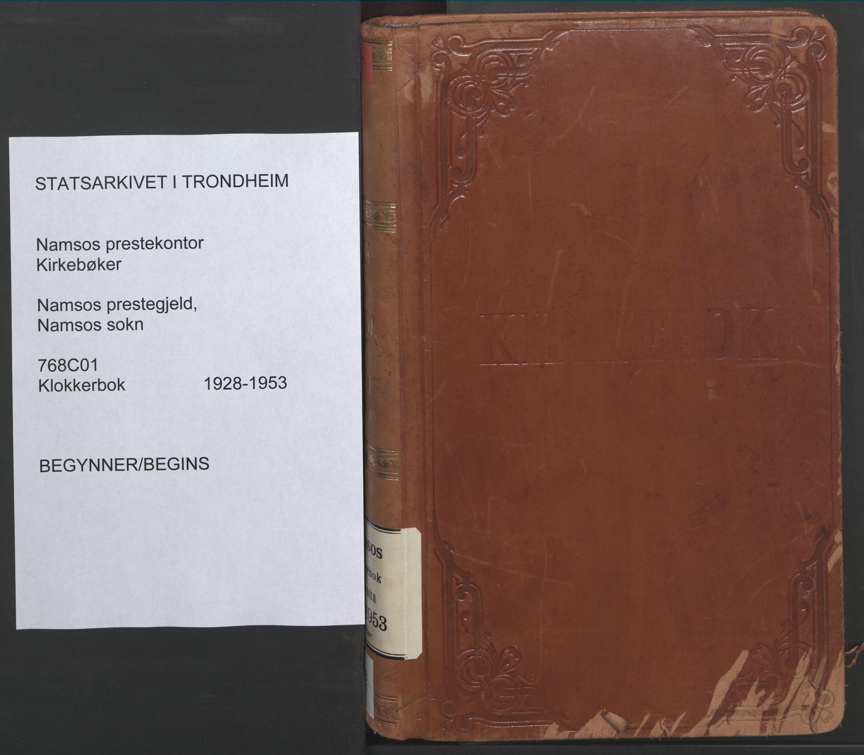 Ministerialprotokoller, klokkerbøker og fødselsregistre - Nord-Trøndelag, SAT/A-1458/768/L0583: Klokkerbok nr. 768C01, 1928-1953