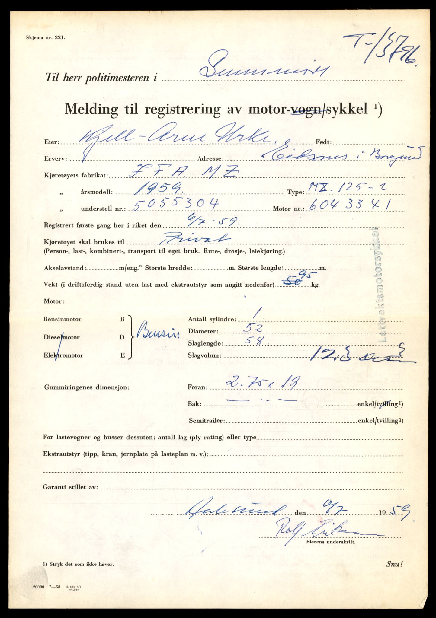 Møre og Romsdal vegkontor - Ålesund trafikkstasjon, AV/SAT-A-4099/F/Fe/L0041: Registreringskort for kjøretøy T 13710 - T 13905, 1927-1998, s. 1501