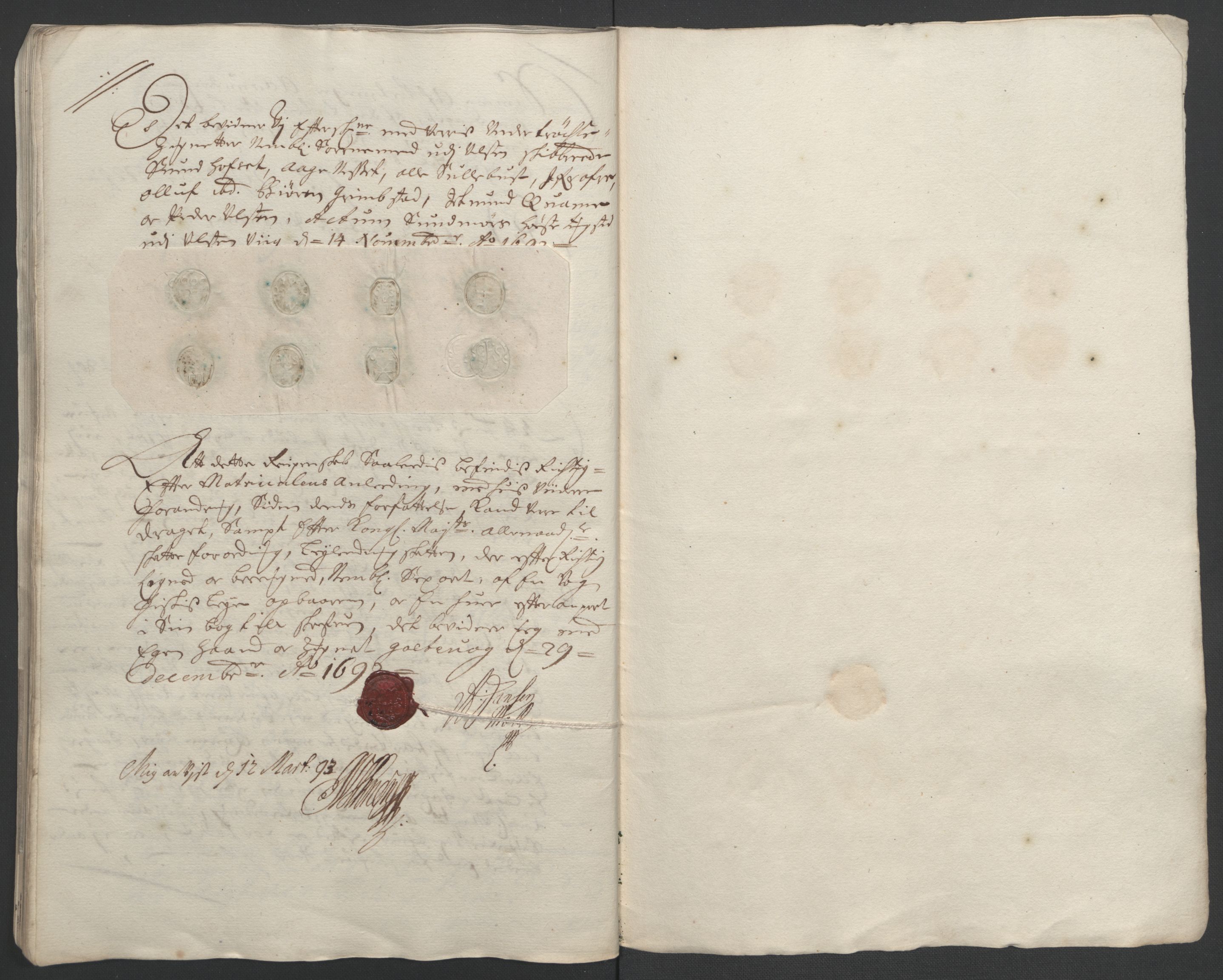 Rentekammeret inntil 1814, Reviderte regnskaper, Fogderegnskap, RA/EA-4092/R54/L3554: Fogderegnskap Sunnmøre, 1691-1693, s. 331
