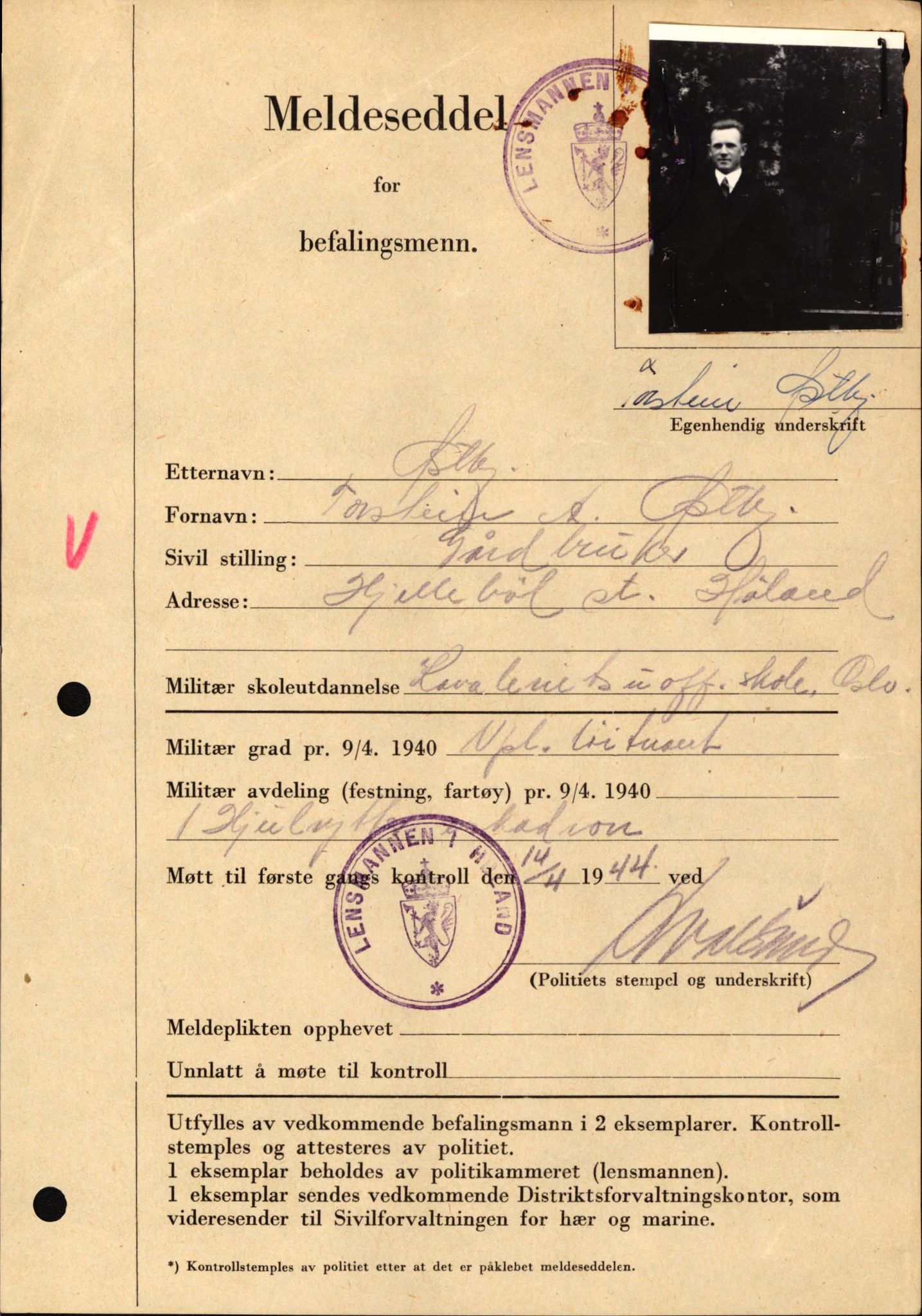 Forsvaret, Forsvarets krigshistoriske avdeling, AV/RA-RAFA-2017/Y/Yf/L0209: II-C-11-2121  -  Okkupasjonstiden.  Meldesedler for befal med foto og oppl. om militær grad 9. apr. 1940., 1944-1945, s. 1328