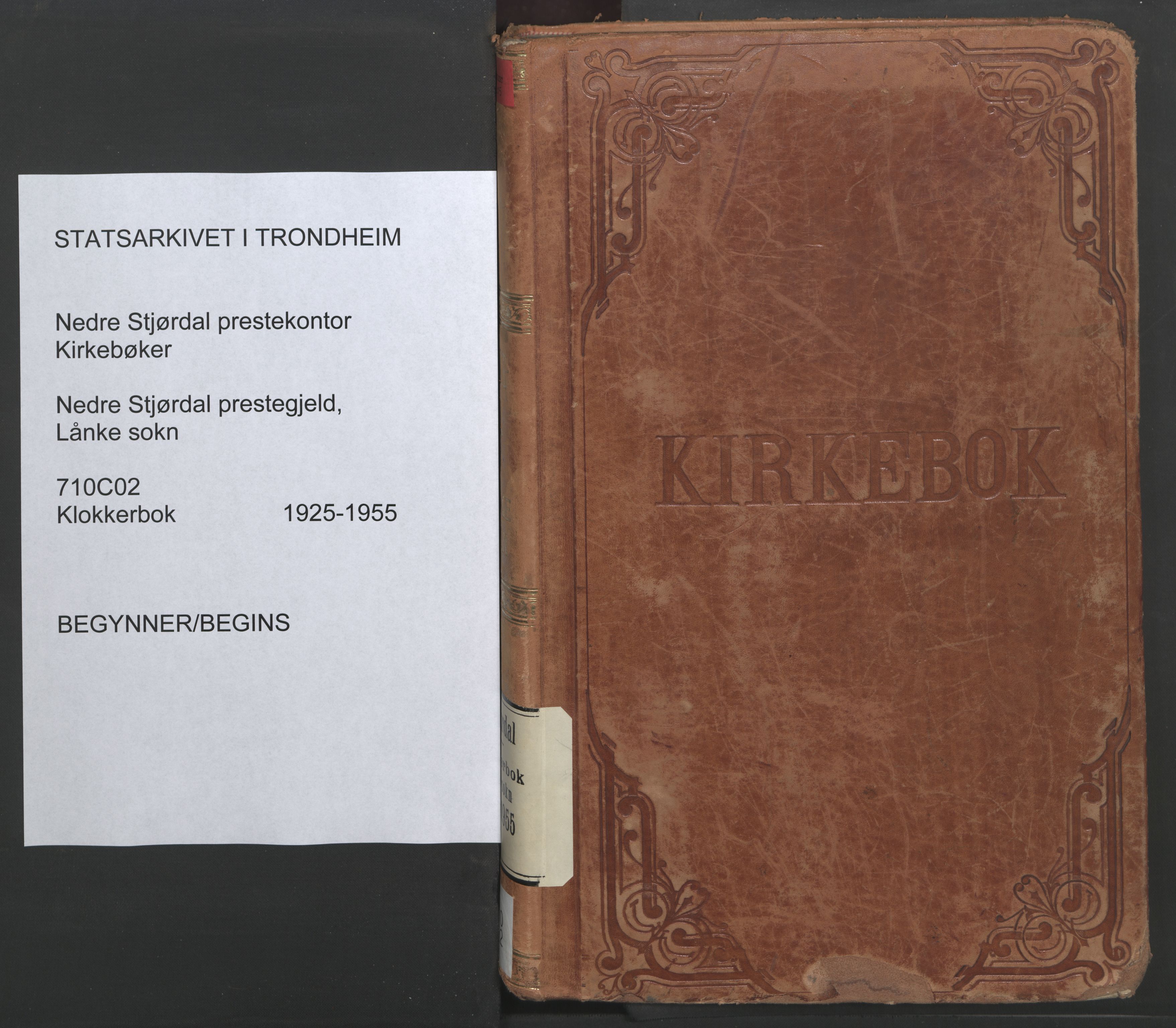 Ministerialprotokoller, klokkerbøker og fødselsregistre - Nord-Trøndelag, SAT/A-1458/710/L0097: Klokkerbok nr. 710C02, 1925-1955