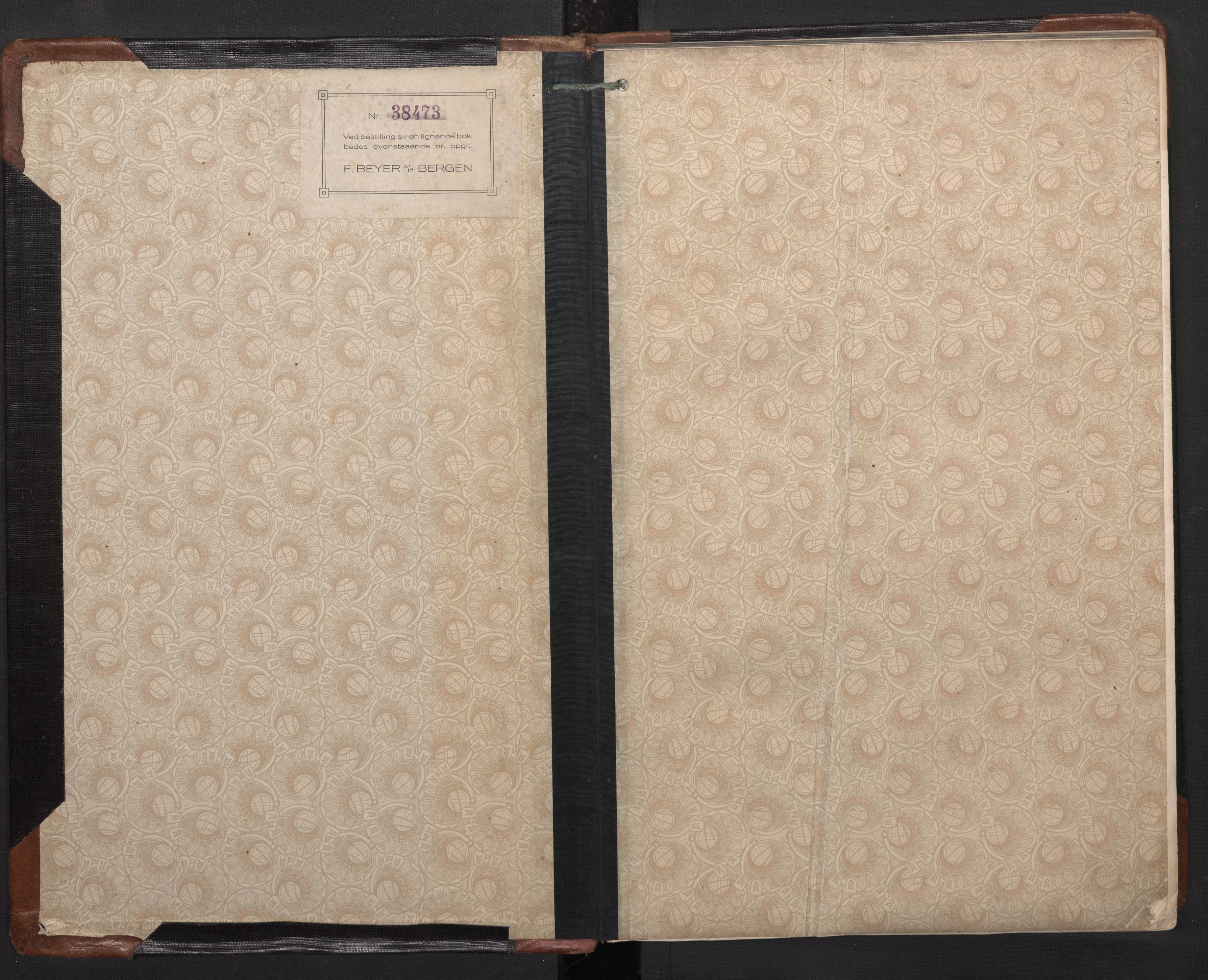 Mariakirken Sokneprestembete, AV/SAB-A-76901/H/Haa/L0020: Ministerialbok nr. E 1, 1918-1956