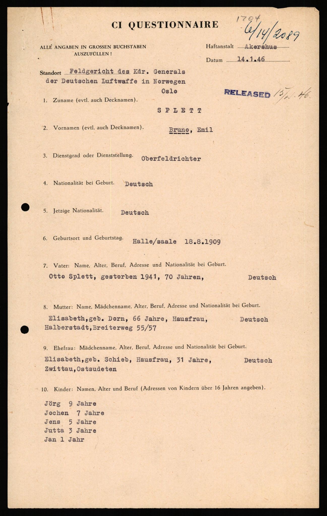 Forsvaret, Forsvarets overkommando II, AV/RA-RAFA-3915/D/Db/L0032: CI Questionaires. Tyske okkupasjonsstyrker i Norge. Tyskere., 1945-1946, s. 257